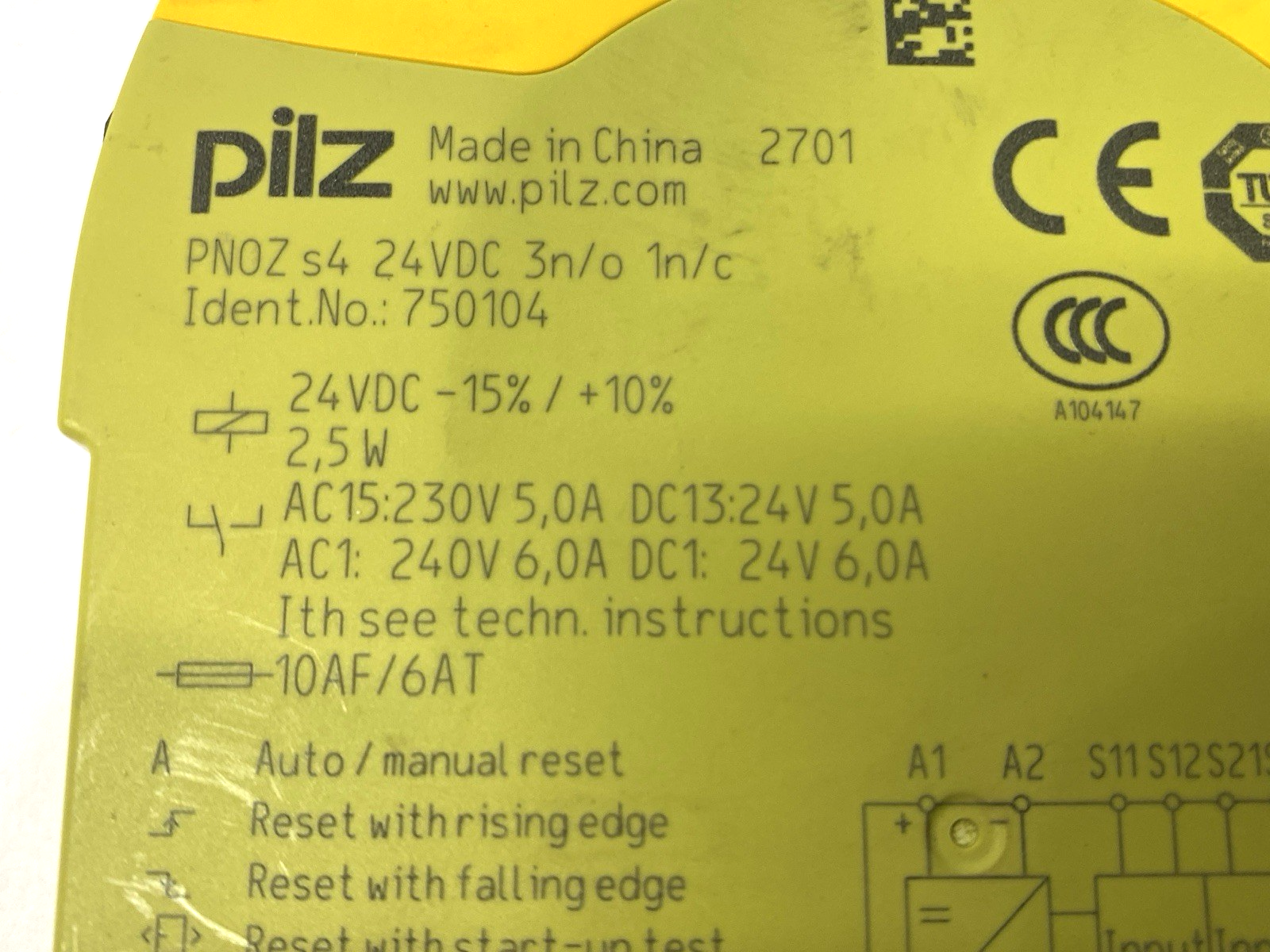 PNOZ s4 24VDC 3n/o 1n/c | Pilz Safety Relay 750104 DAMAGED DIN LATCH - Used - Maverick Industrial Sales