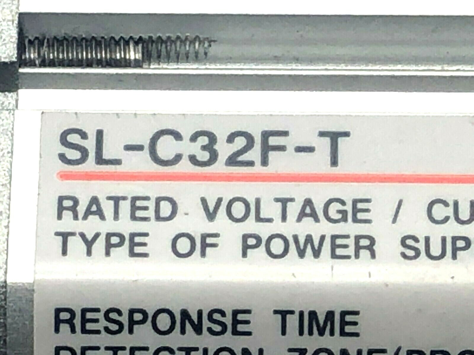 Keyence SL-C32F-T Curtain Transmitter 24VDC 73mA Class2 - Maverick Industrial Sales