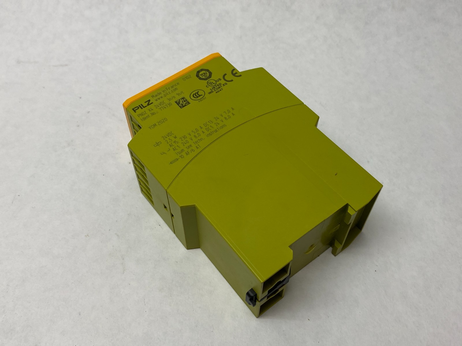 Pilz 774730 Standalone Safety Relay 1 or 2 Channel PNOZ X4 24VDC 3n/o 1n/c - Maverick Industrial Sales