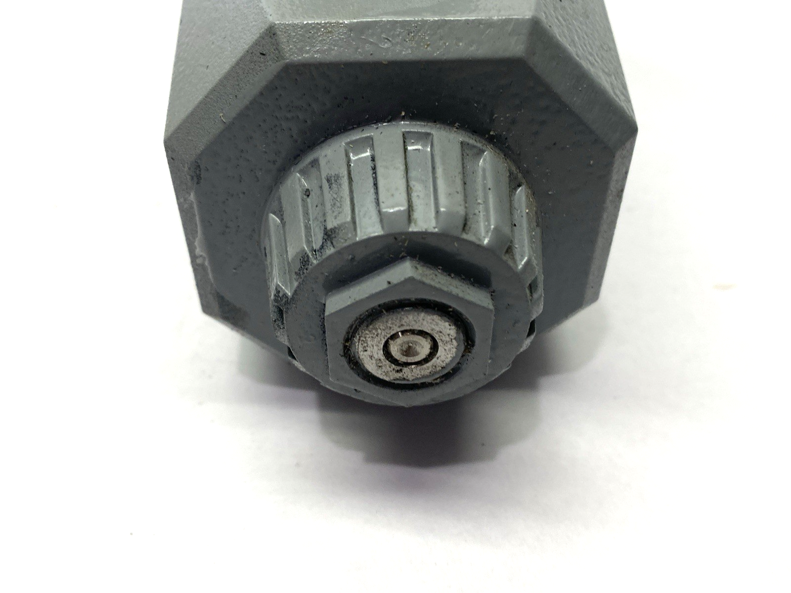 DG4VC-5-6C-M-PS2-H-7-40-JA170 | Tokimec Hydraulic Directional Control Valve 24V - New – Open box - Maverick Industrial Sales