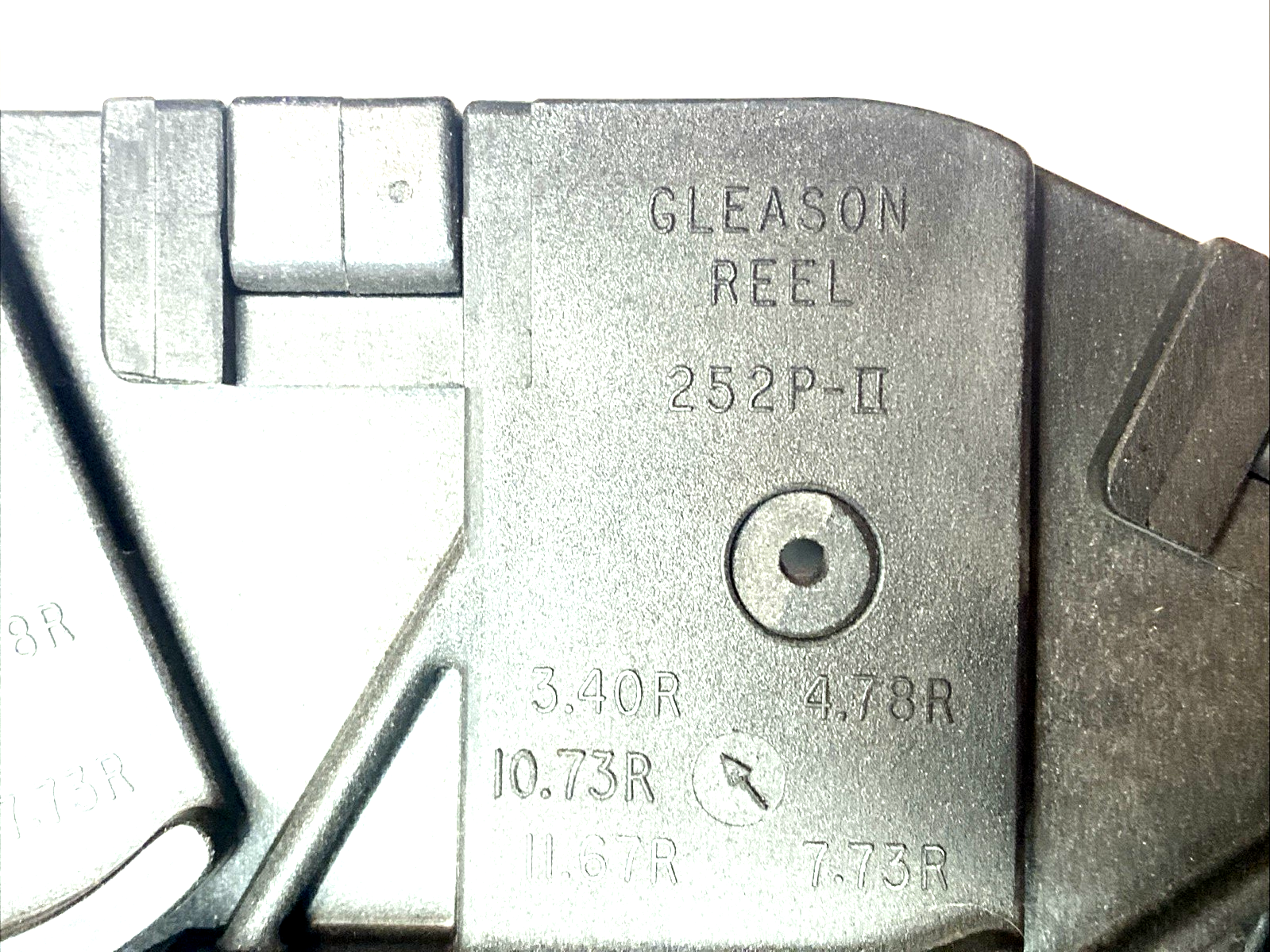 Gleason Reel 252P-II Energy Chain Cable Carrier 32 Links - Maverick Industrial Sales