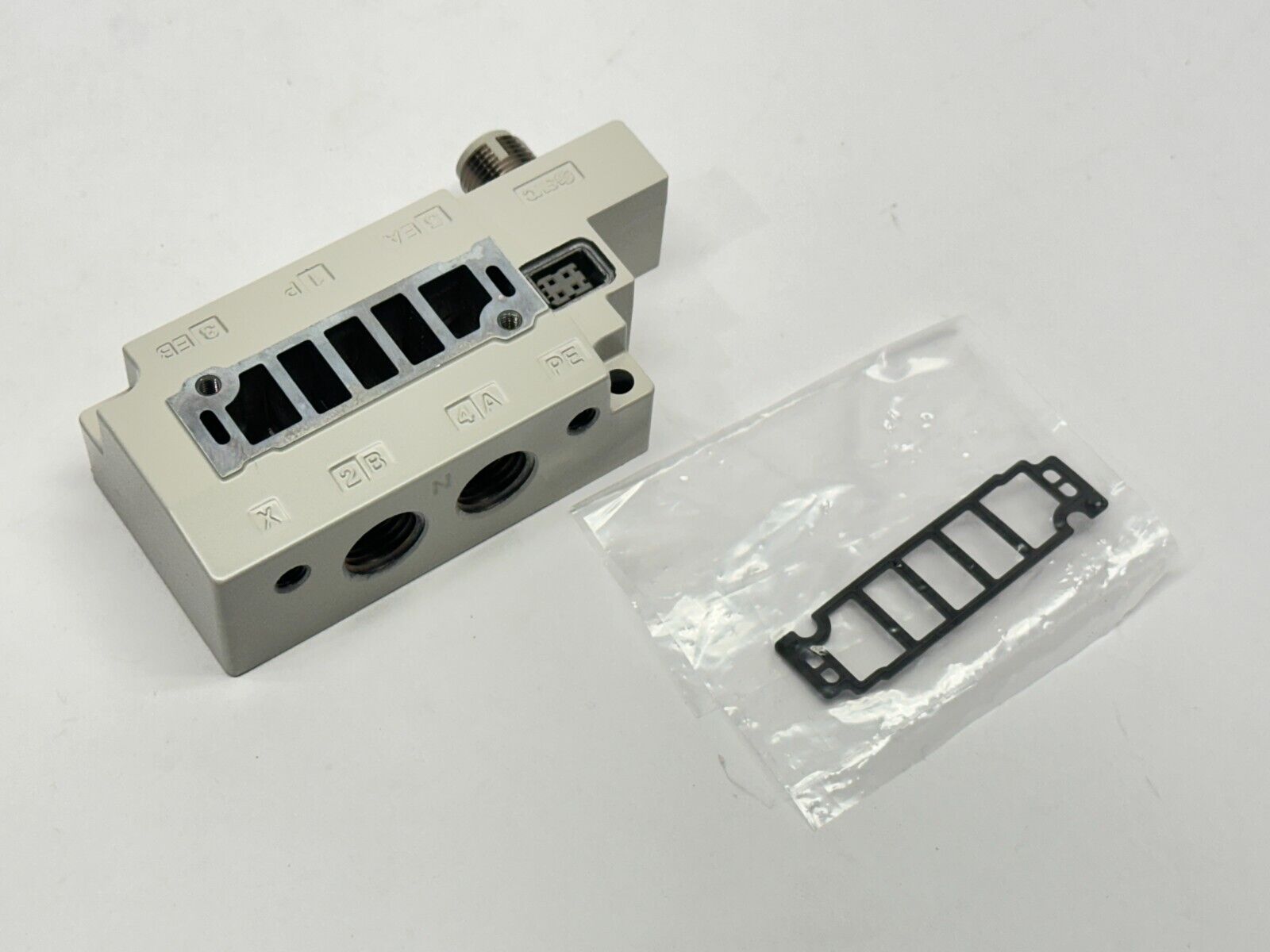 SMC SY50M-27-1-WO-02N Solenoid Valve Subplate 5-Port SY5000 - Maverick Industrial Sales