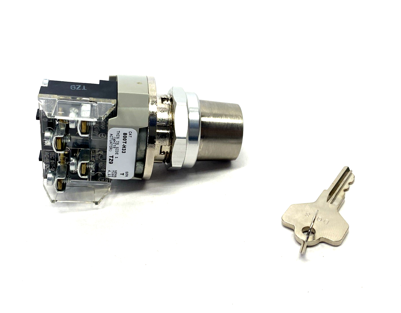 Allen Bradley 800T-H33A Ser. T 2-Pos. Cylinder Lock Selector Switch Type 4/13 - Maverick Industrial Sales