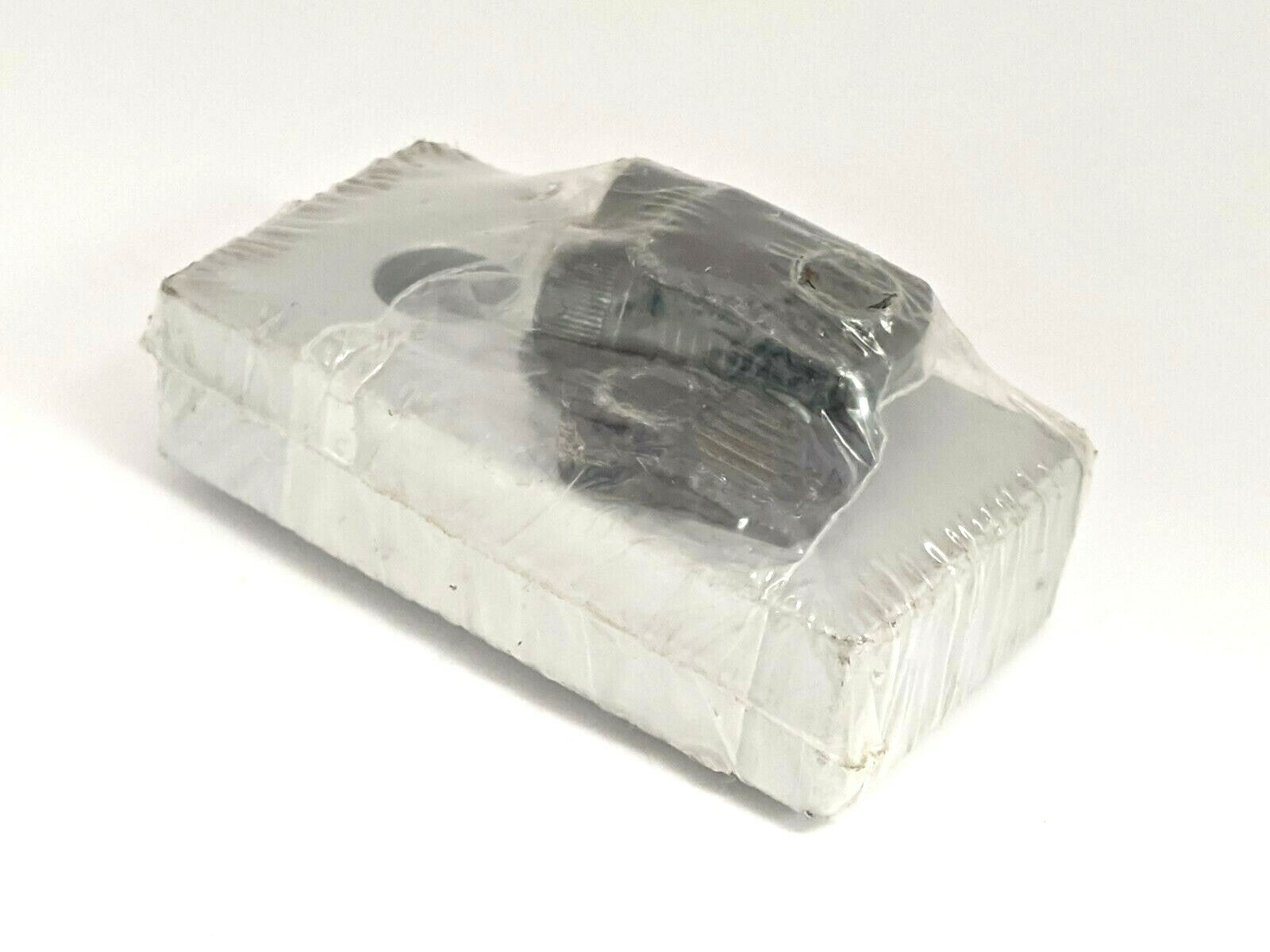 2441 | 80/20 Pressure Manifold Access Plate 15 Series - New - Maverick Industrial Sales