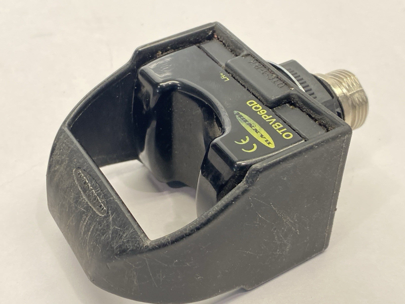 Banner OTBVP6QD Momentary Action Touch Button 28590 - Maverick Industrial Sales