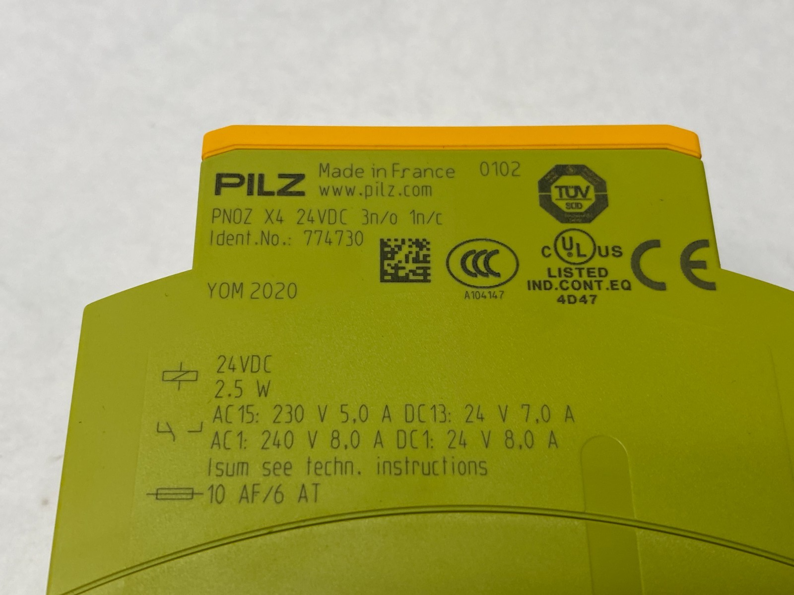 Pilz 774730 Standalone Safety Relay 1 or 2 Channel PNOZ X4 24VDC 3n/o 1n/c - Maverick Industrial Sales