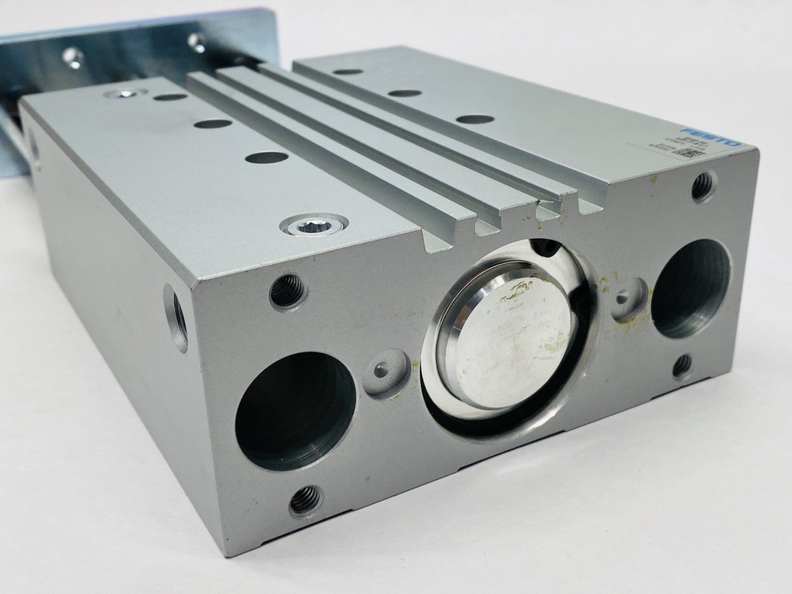 Festo DFM-50-125-P-A-GF Pneumatic Guided Cylinder 50mm Bore 125mm Stroke 170875 - Maverick Industrial Sales