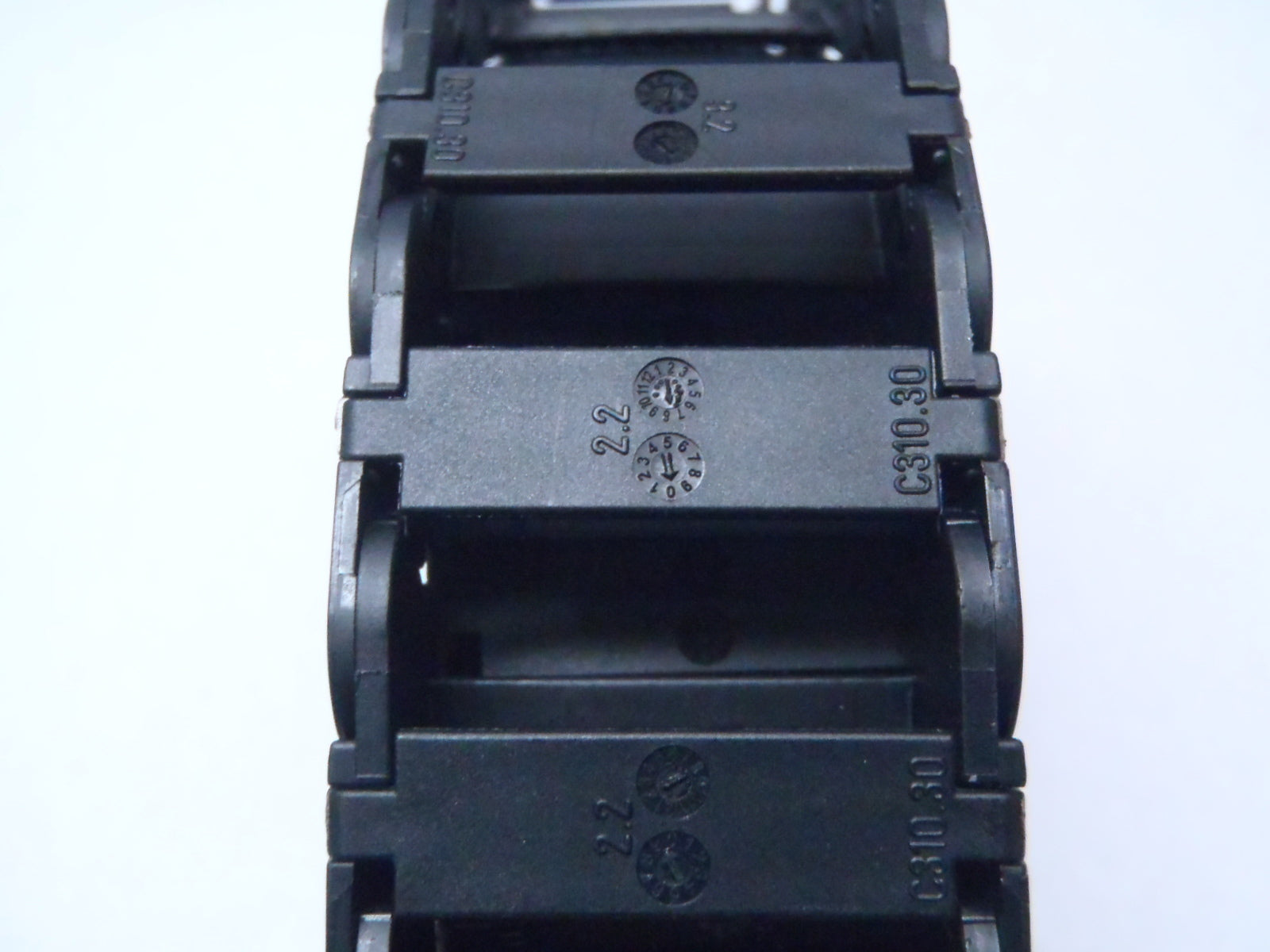 IGUS E2-1030028-3MC Chain Snap Open at the Outer Radius 1M - Maverick Industrial Sales