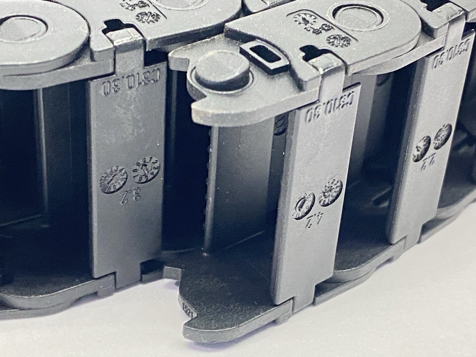 E2.10.30.028 | Igus Micro Series Energy Chain 130 Links 8.53ft - New Other - Maverick Industrial Sales