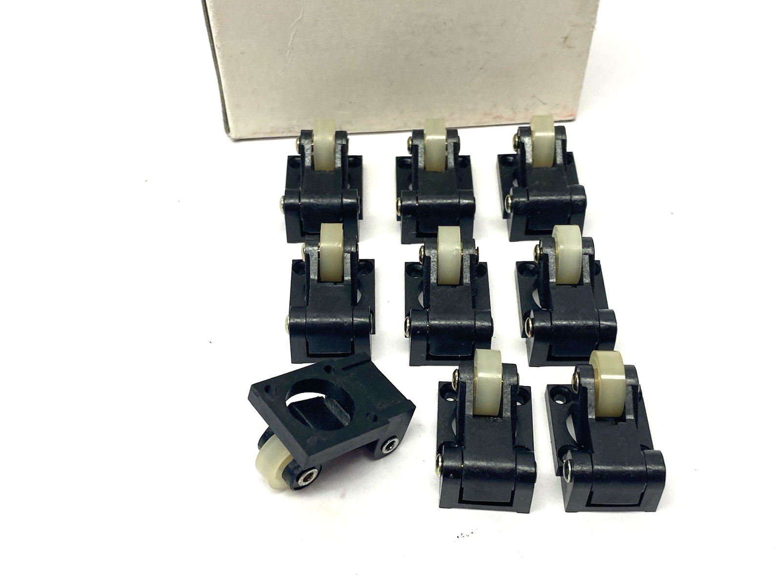 3918190681 | Bernstein Roller Level Switch Accessory H-E-EINR.I KU13,5 BOX OF 9 - New – Open box - Maverick Industrial Sales