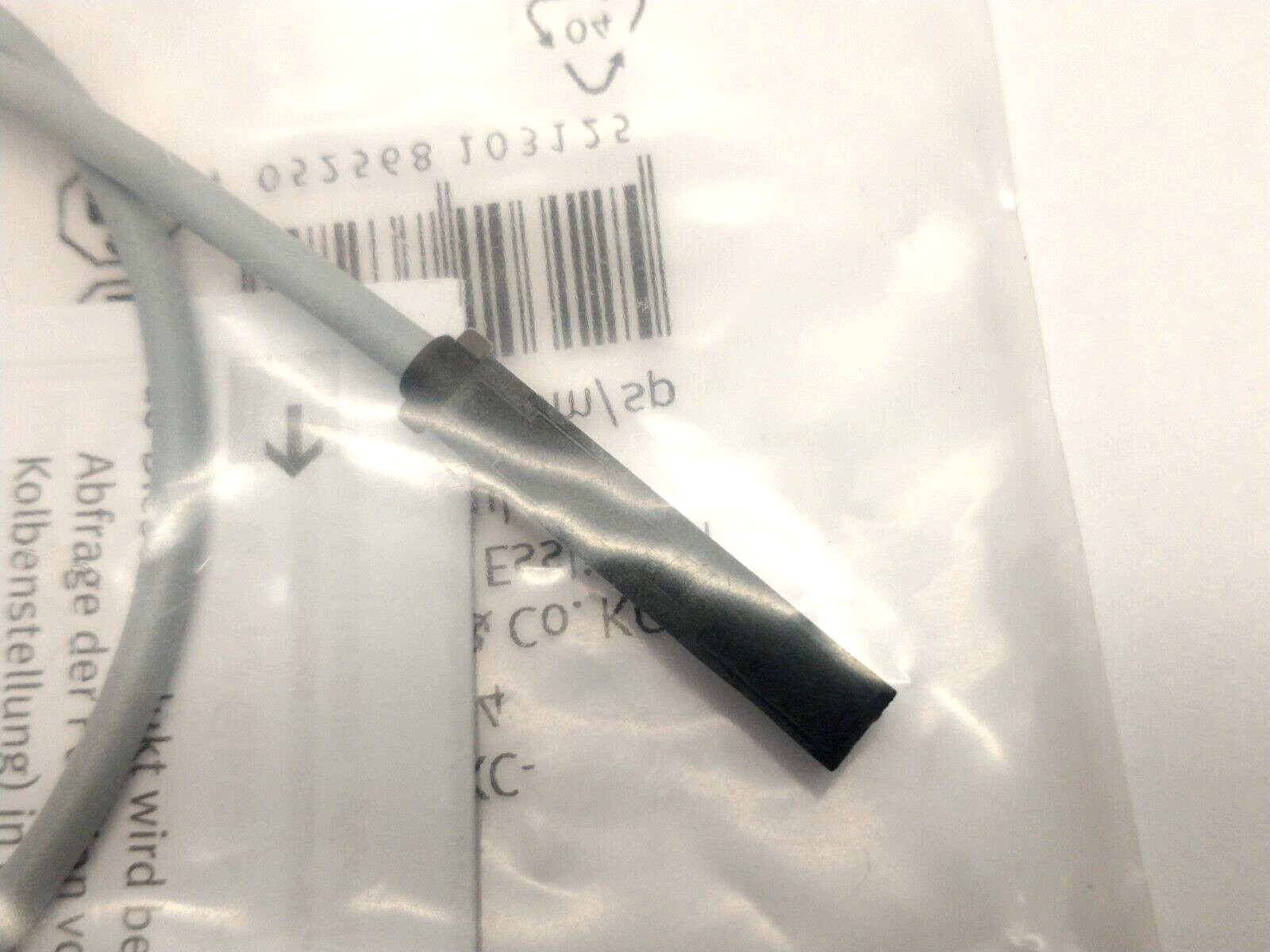 Festo SMT-8M-A-PS-24V-E-0,3-M12 T-Slot Proximity Sensor M12 3-Pin 0.3m 574337 - Maverick Industrial Sales
