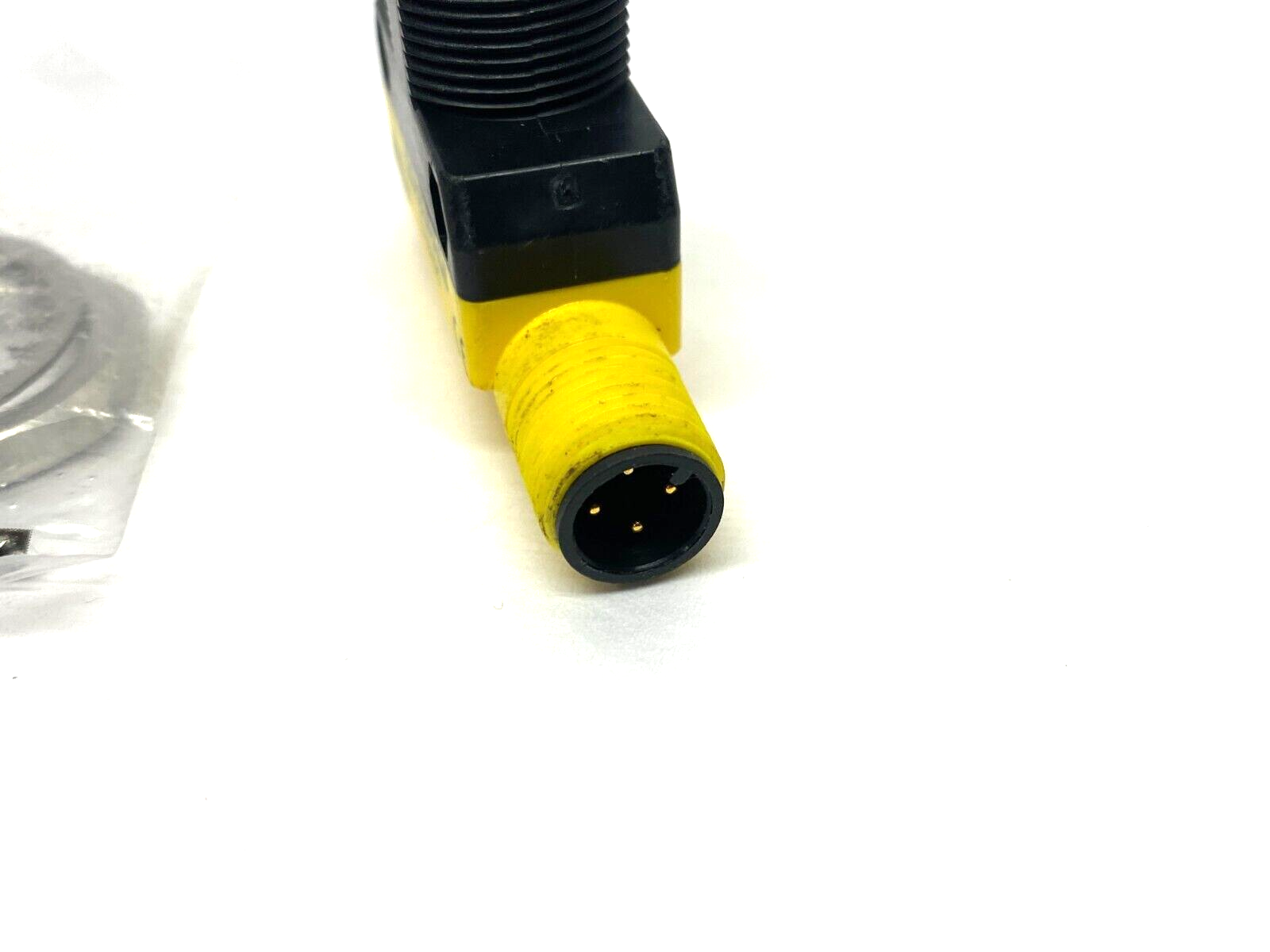 Banner QS18UPAQ8 Compact High Speed Ultrasonic Sensor M12, 4-Pin, 12-30VDC 73156 - Maverick Industrial Sales