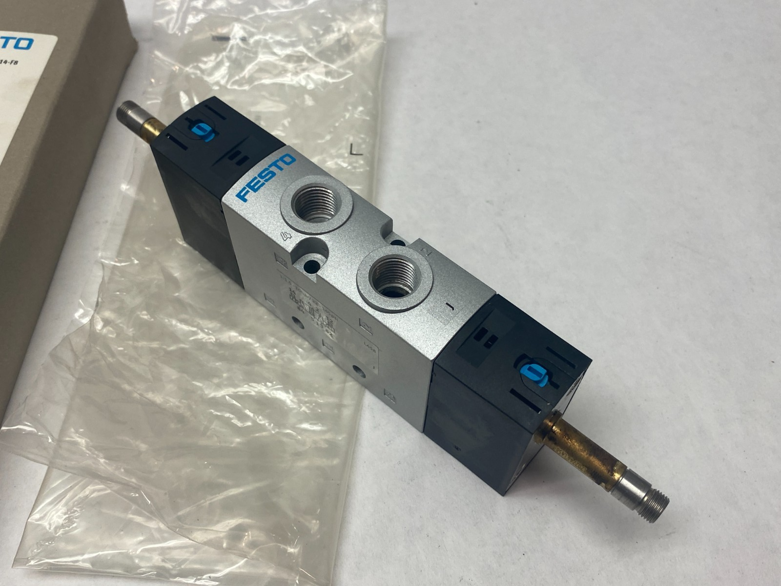 Festo VUVS-L25-B52-D-G14-F8 Solenoid Valve 5/2, Bistable 575516 - Maverick Industrial Sales