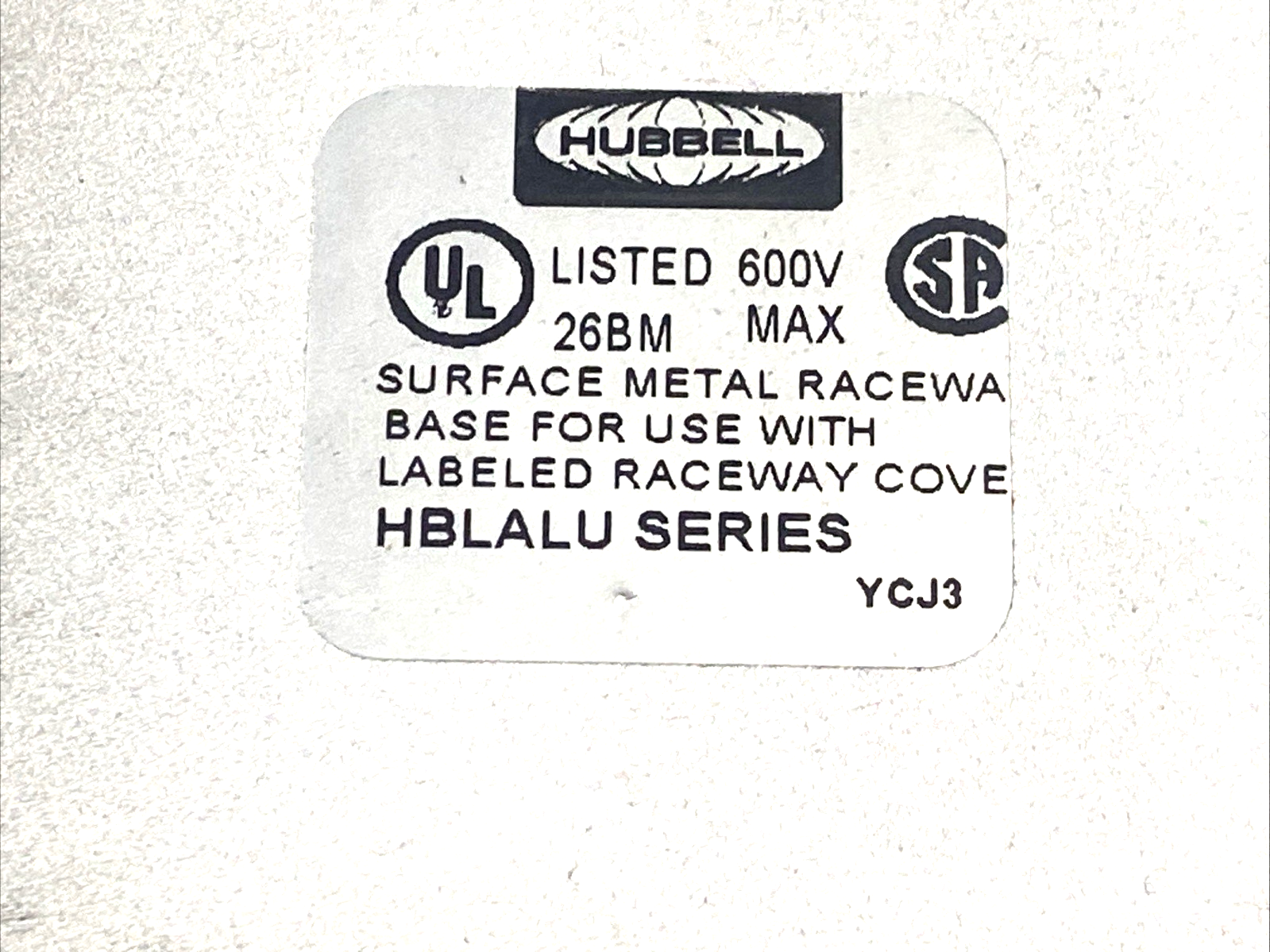 HBLALUC5 | Hubbell 5ft Aluminum Raceway Cover For HBLALU3800/HBLALU4800 - New – Open box - Maverick Industrial Sales