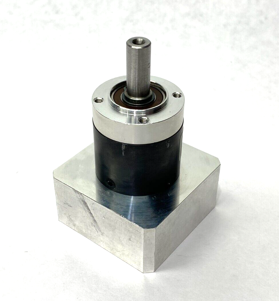 AG2250-+PLE40-M01-10-1B1-AM812x, 118804 | Beckhoff AG2250-+PLE40-M01-10-1B1-AM812x Planetary Gear Unit 1-Stage 118804 - Used - Maverick Industrial Sales