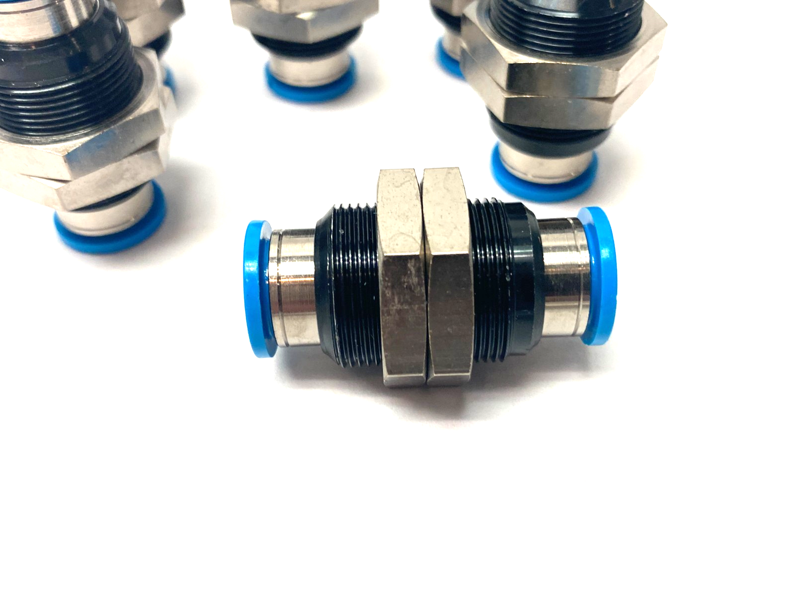 Festo QSS-10 Push-In Bulkhead Connector 10mm Tube 153160 LOT OF 6 - Maverick Industrial Sales
