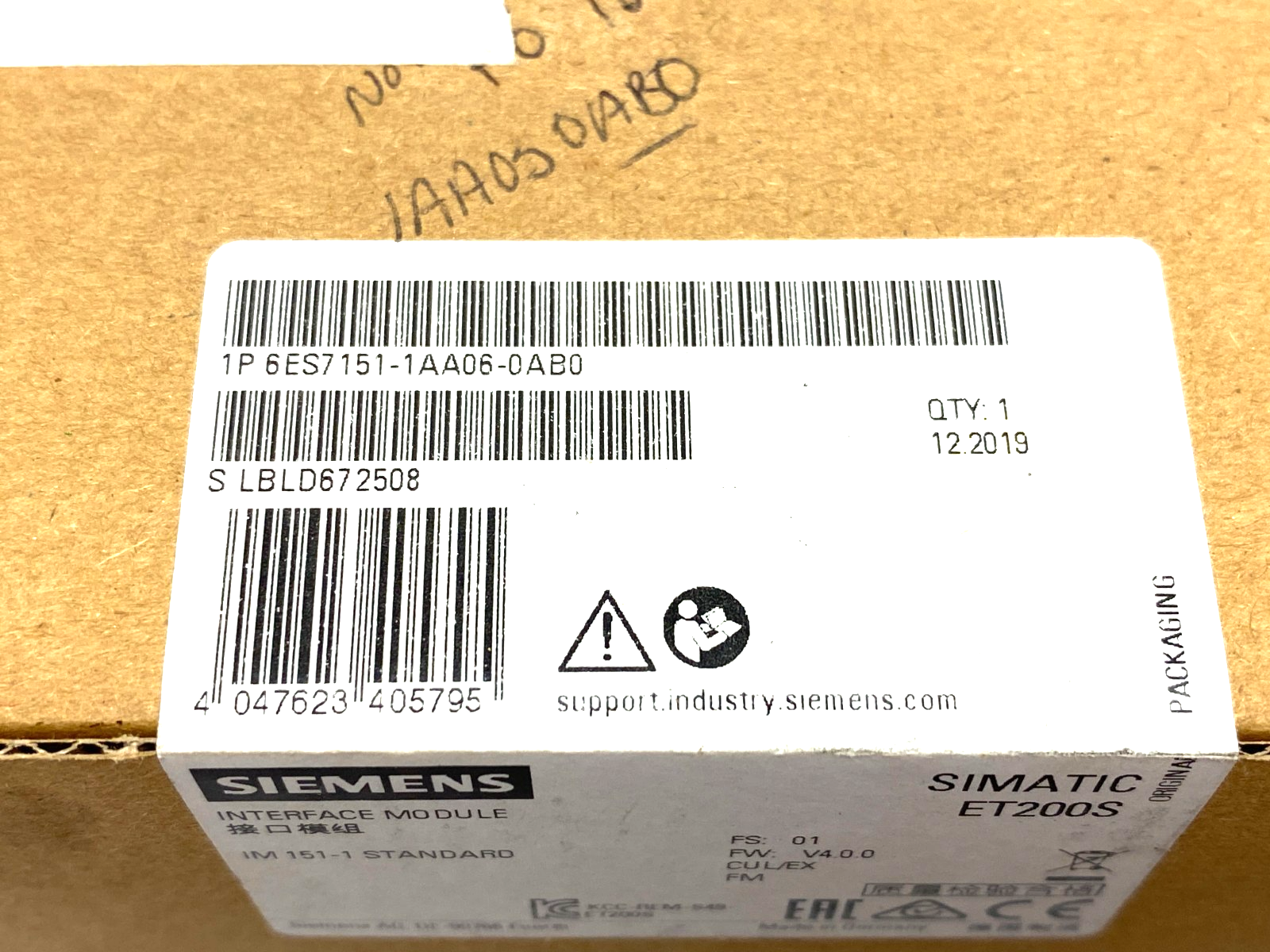 Siemens 6ES7151-1AA06-0AB0 SIMATIC ET200S Interface Module IM 151-1 STANDARD - Maverick Industrial Sales