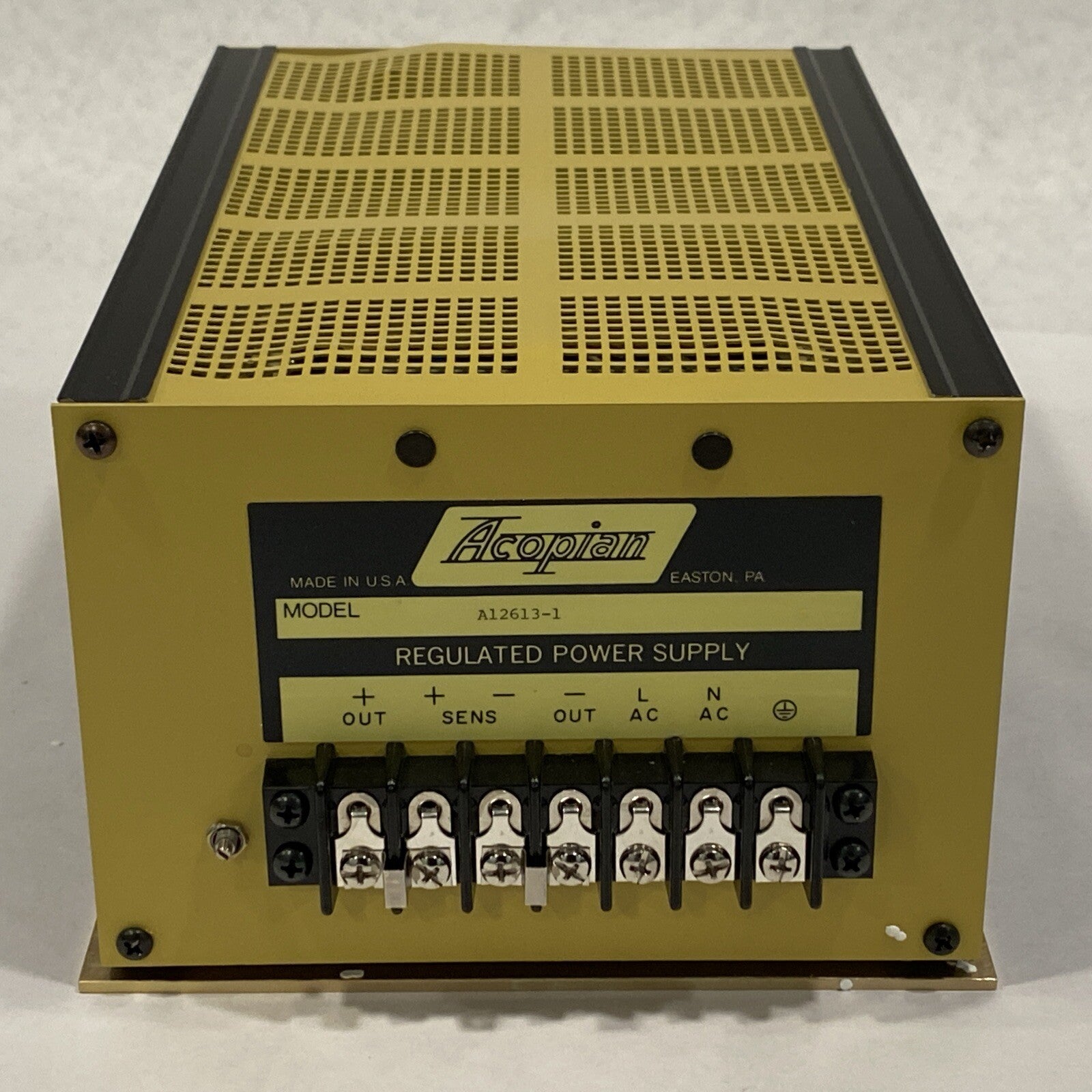 Acopian A12613-1 Regulated Power Supply - New – Open box - Maverick Industrial Sales