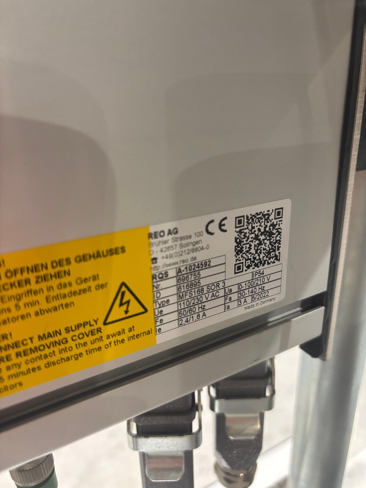 Weber ZEL 240 Vibratory Bowl Screw Feeder System MFS168 SOR 3, C30S1M Controller - Maverick Industrial Sales