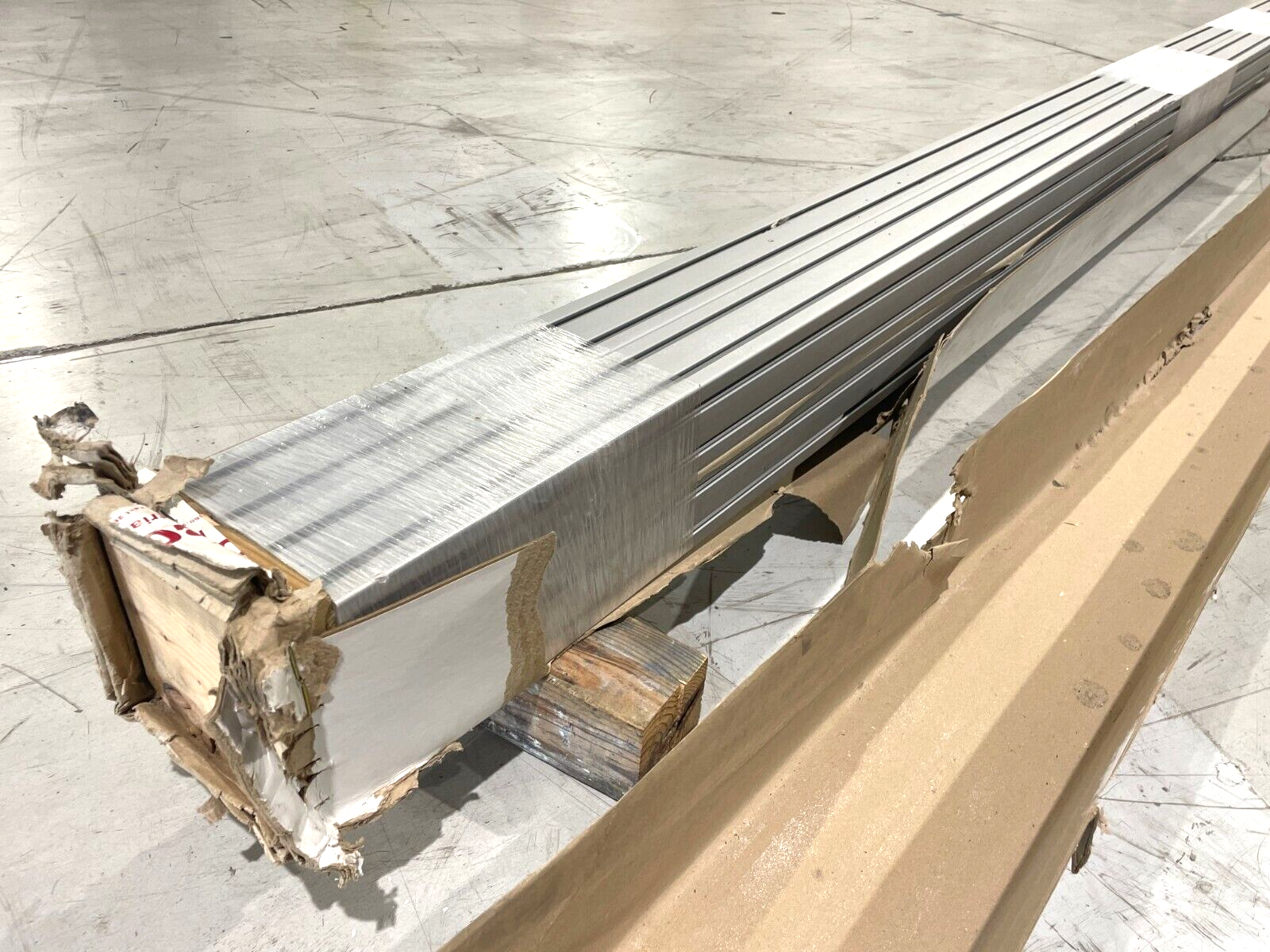 80/20 40-8080 T-Slotted Profile Aluminum Extrusion, 80mm x 80mm x 6m, LOT OF 4 - Maverick Industrial Sales