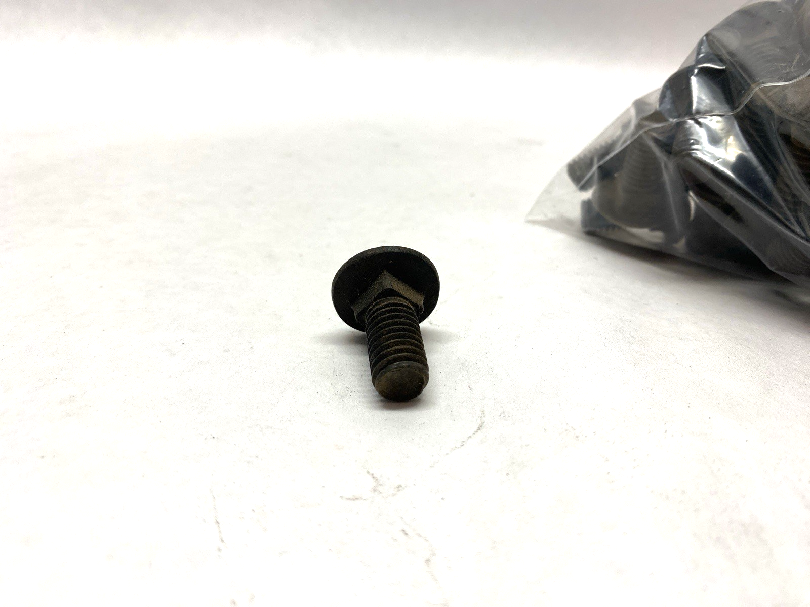 7/16-14x1 Carriage Screw Bolt Grade 2 LOT OF 100 - Maverick Industrial Sales