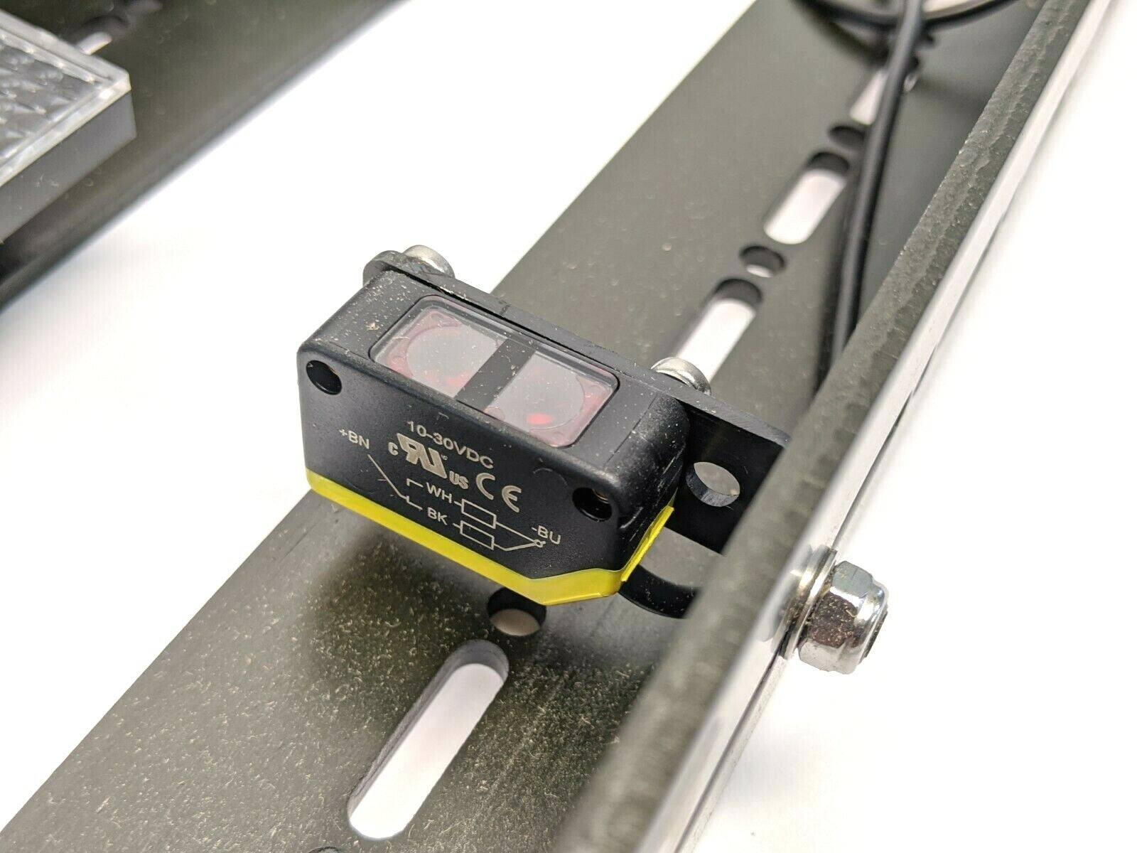 Banner SGSA-MX-LPQ20 Mute Arm Kit 805084 - Maverick Industrial Sales