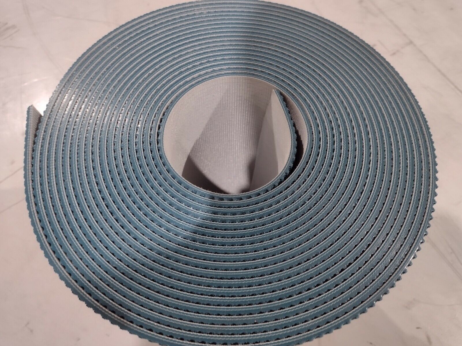 MOL Conveyor Belts 2AR36-0BG-RT 18" x 45' Industrial Grade PVC Belt Open Ended - Maverick Industrial Sales