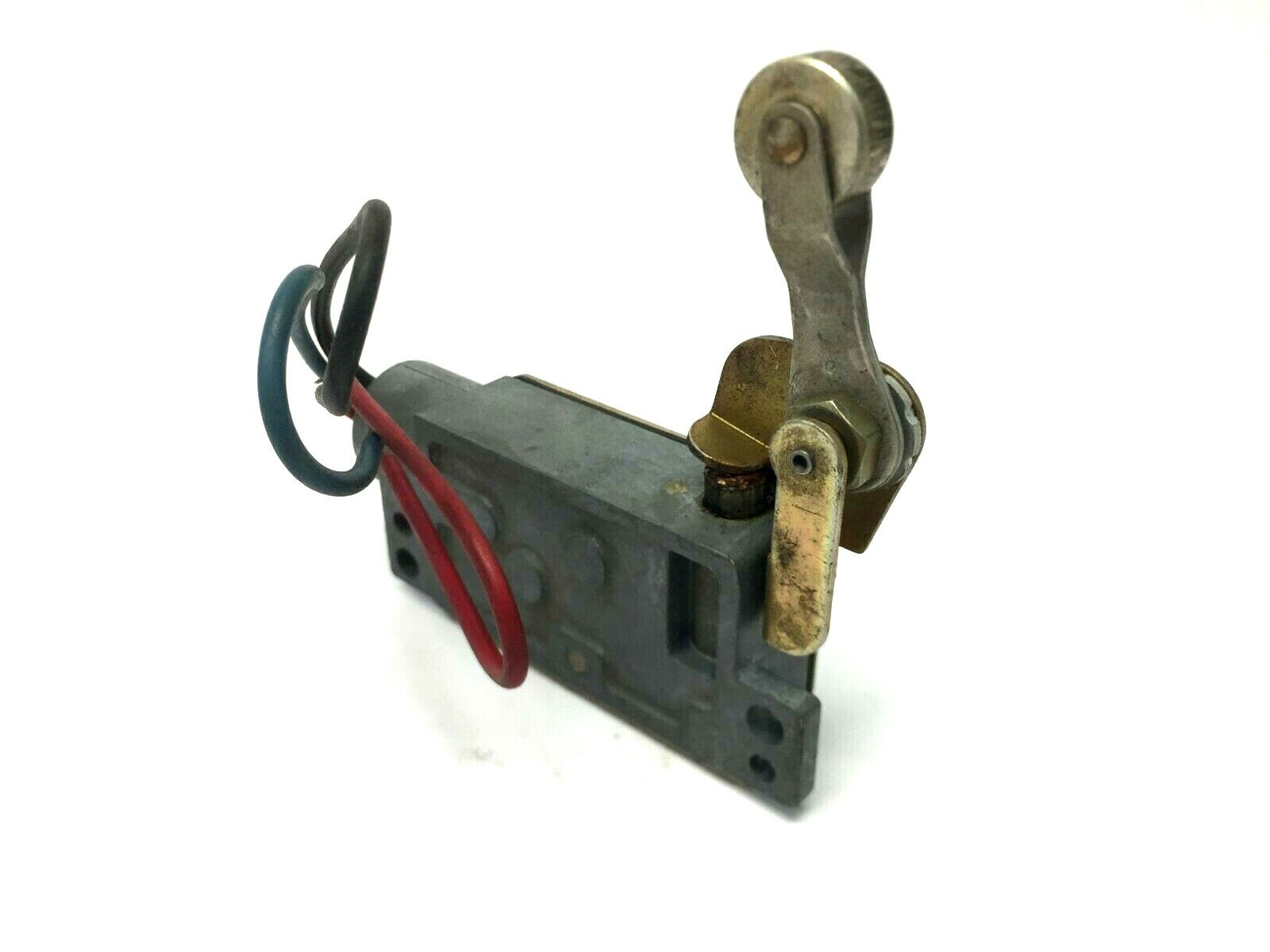 Honeywell Micro Switch BZLN-2-LH3 Limit Switch Enclosed SPDT 15 Amps NO/NC - Maverick Industrial Sales