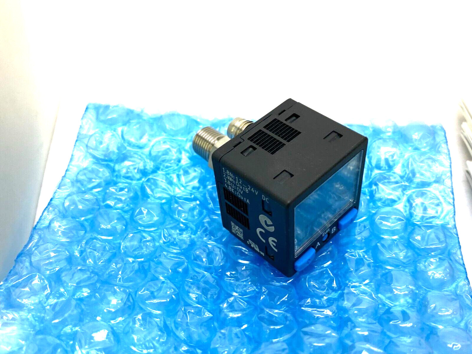 Festo SPAB-P10R-R18-2P-M8 Digital Pressure Sensor 553159 - Maverick Industrial Sales