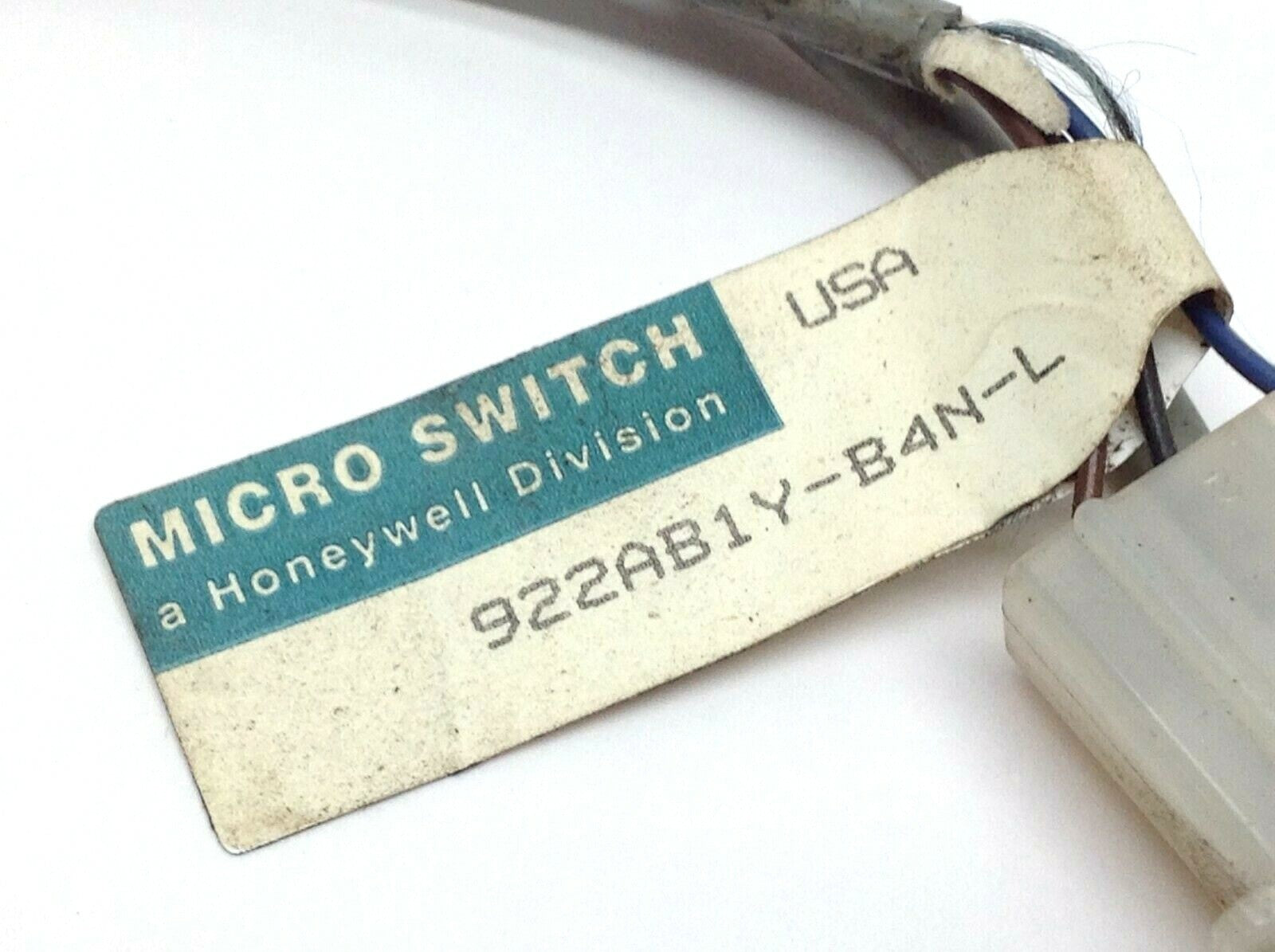 Honeywell 922AB1Y-B4N-L Micro Switch Proximity Sensor - Maverick Industrial Sales