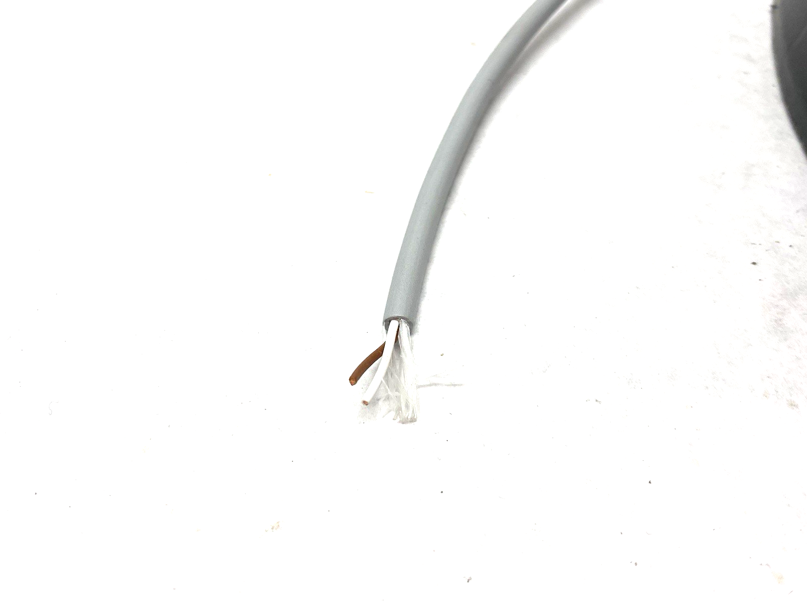 117108 | Lutze SUPERFLEX® TRONIC (C) PUR Shielded C-Track Cable SOLD IN 10' UNITS - New Other - Maverick Industrial Sales