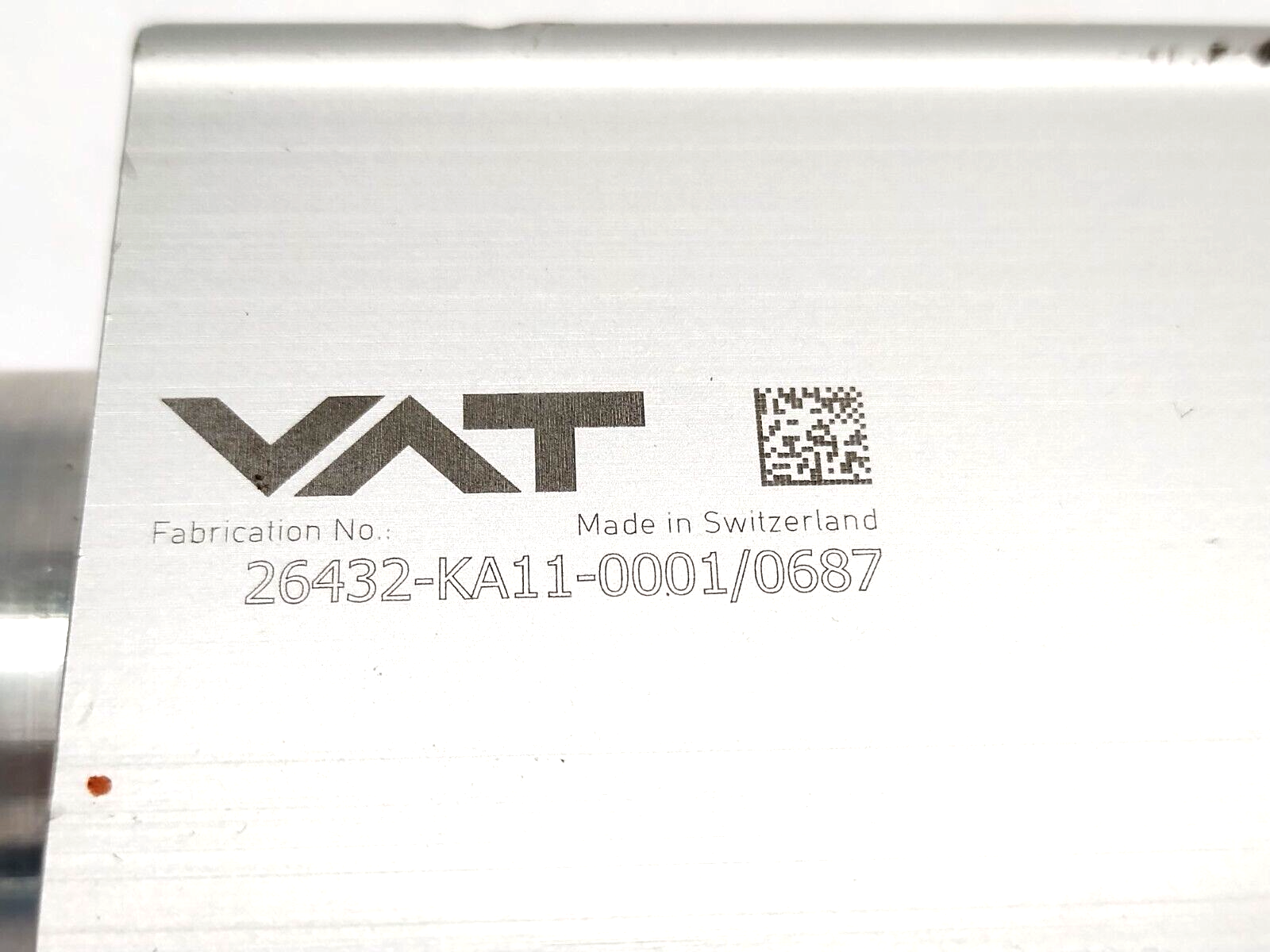 VAT 26432-KA11-0001/0687 26.4 HV Vacuum Angle Valve - Maverick Industrial Sales