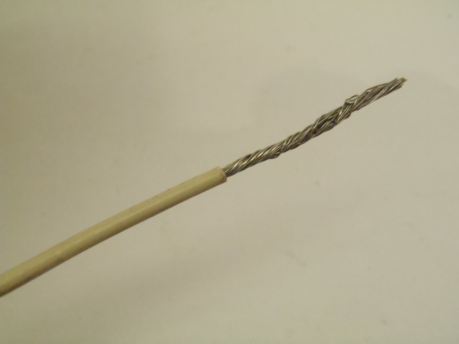 Dearborn 891626-9Z Stranded Wire 100' Foot Spool 16 AWG .0156 Wall - New – Open box - Maverick Industrial Sales