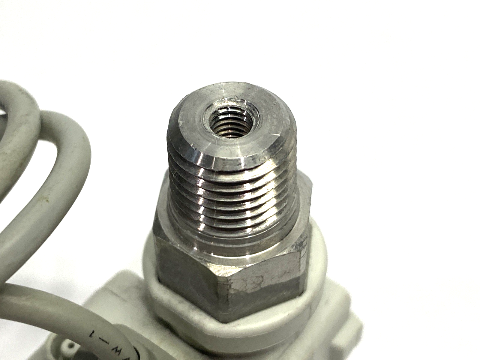 SMC ZSE80F-N02L-P-X510 Digital Pressure Switch 1/4" DAMAGED & MISSING BRACKET - Maverick Industrial Sales