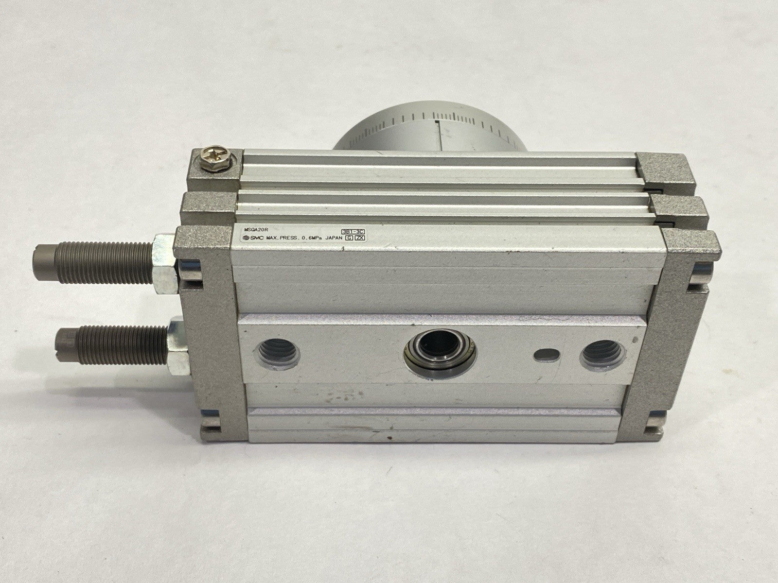 MSQA20R | SMC Pneumatic Rotary Actuator Table 0-190 Degrees - Used - Maverick Industrial Sales