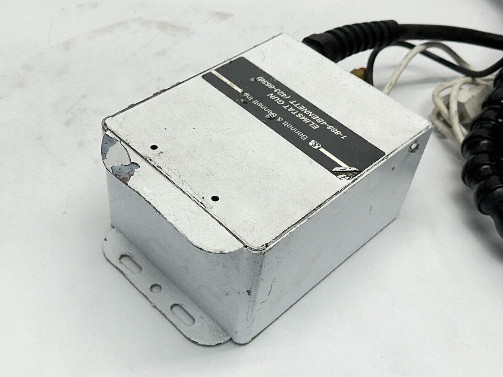 Bennett & Bennett 4011716 Elimistat Sidekick Ionizing Gun 120VAC w/ 25507 Sensor - For parts or not working - Maverick Industrial Sales