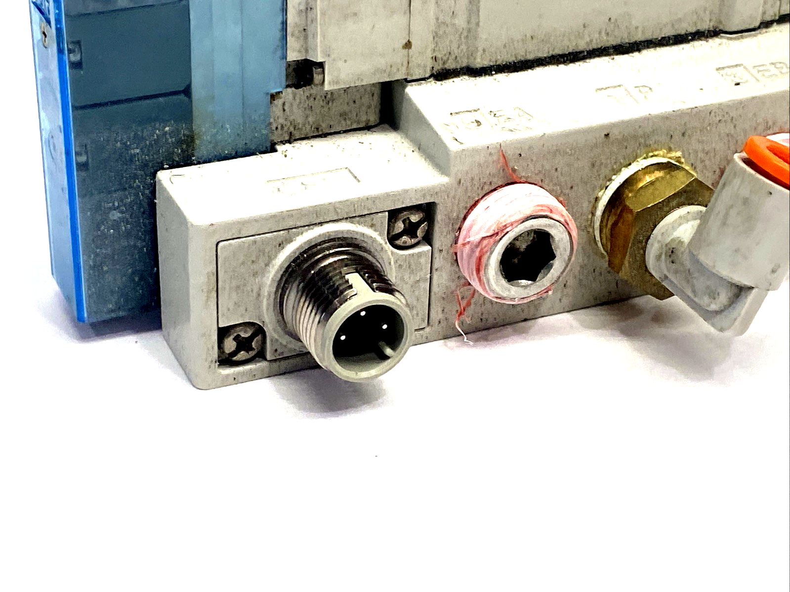 SMC SY5A00-5U1 Solenoid Valve & Base 1/4" NPT - Maverick Industrial Sales
