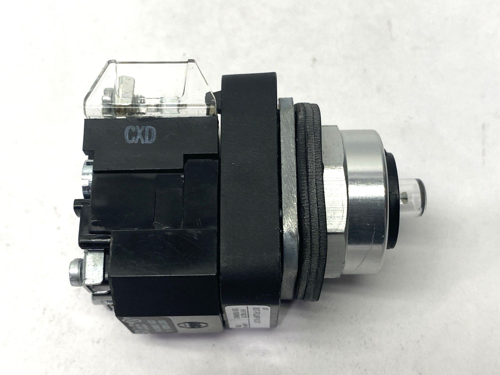 Allen Bradley 800T-FXJMP16CA7 Ser T Push-Pull Button 30mm MISSING MUSHROOM HEAD - Maverick Industrial Sales