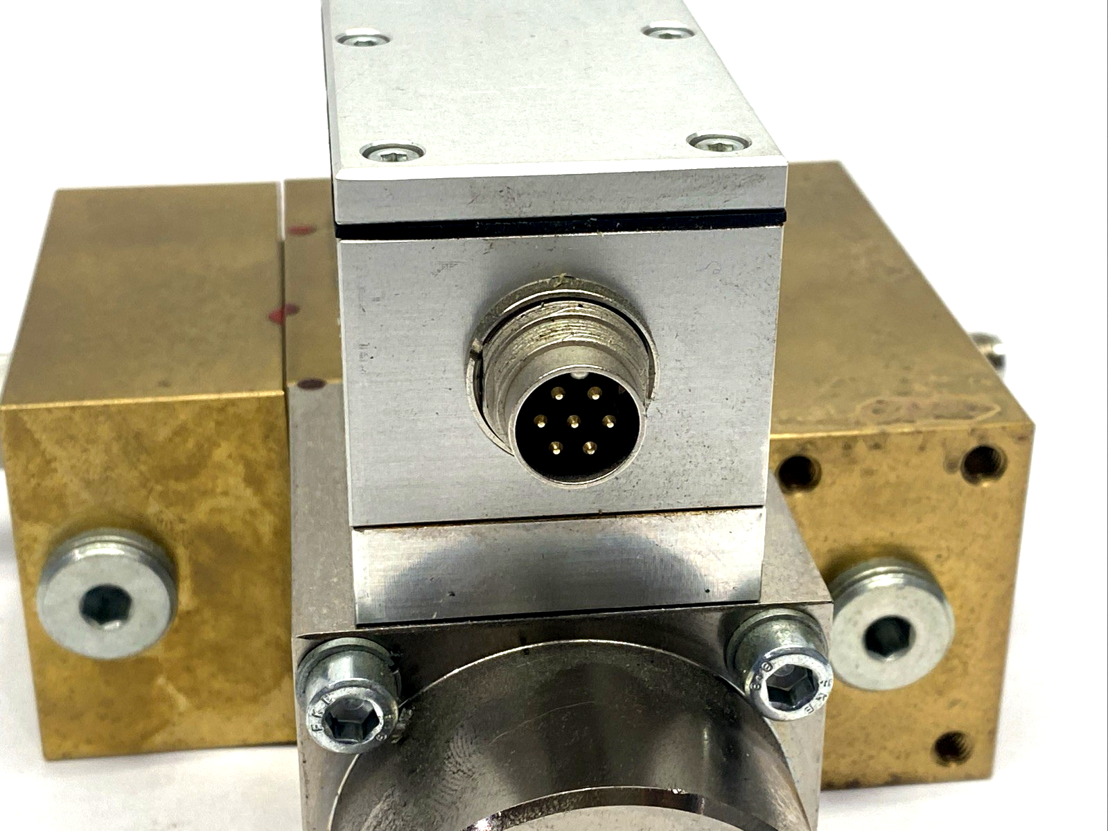 EHP1B400BLZV3 | Lanny EHP1B400 BLZ V3 Regulating Valve, G 1/4" 24VDC 2.5A PN440 - Used - Maverick Industrial Sales
