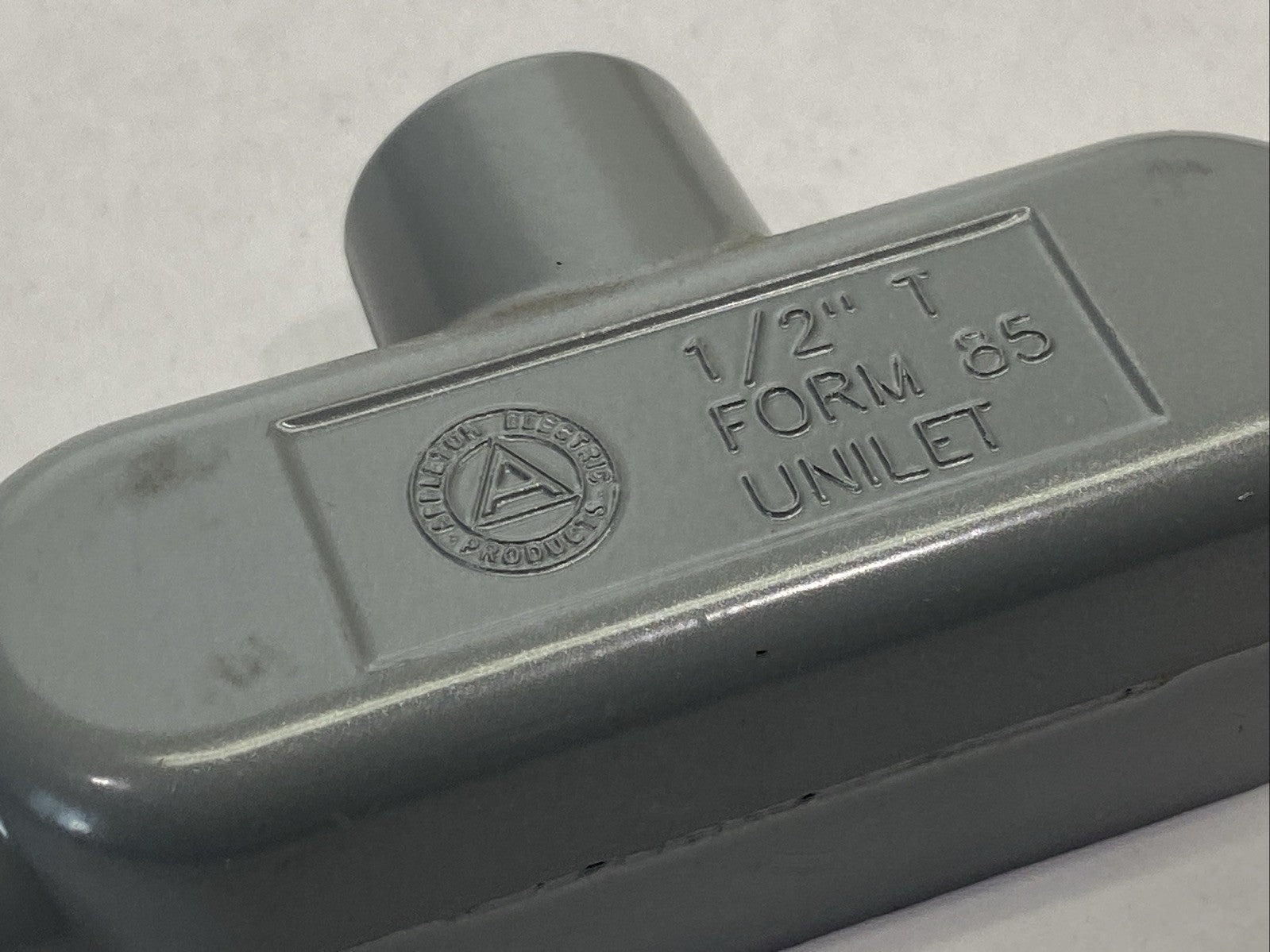 Appleton 16T Form 85 T-Type Conduit Tee 1/2" - Maverick Industrial Sales