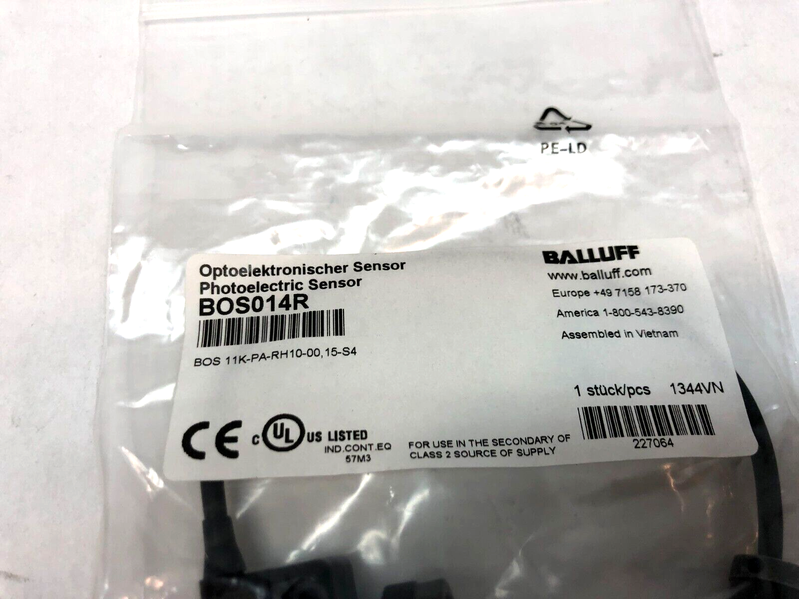 Balluff BOS014R Photoelectric Sensor, BOS 11K-PA-RH10-00, 15-S4 - Maverick Industrial Sales