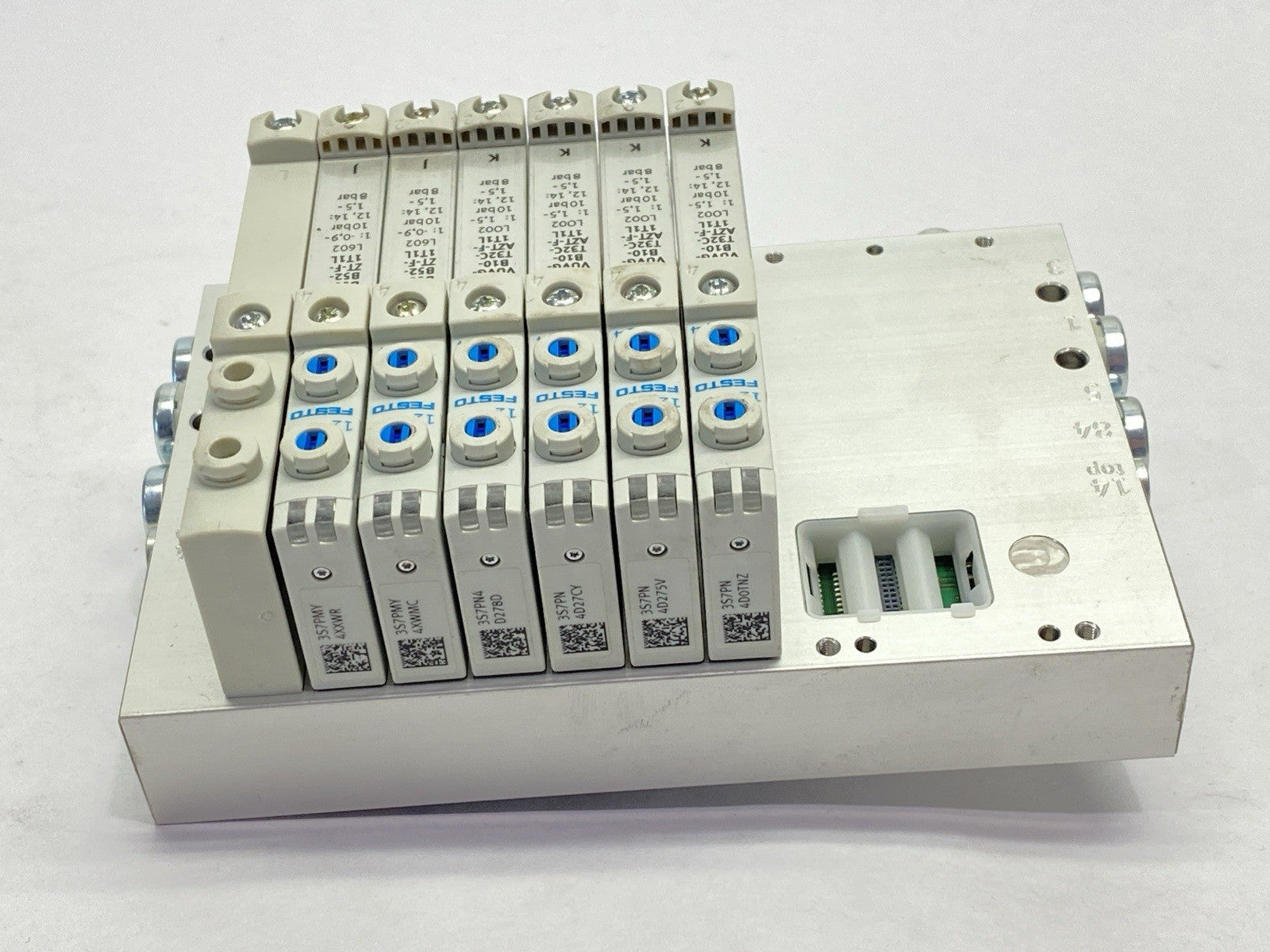 Festo VTUG-10-VRLK-B1T-Q10B-UB-QH4SU-4KQH6JQH6JQH6L Valve Terminal 573606 - Maverick Industrial Sales