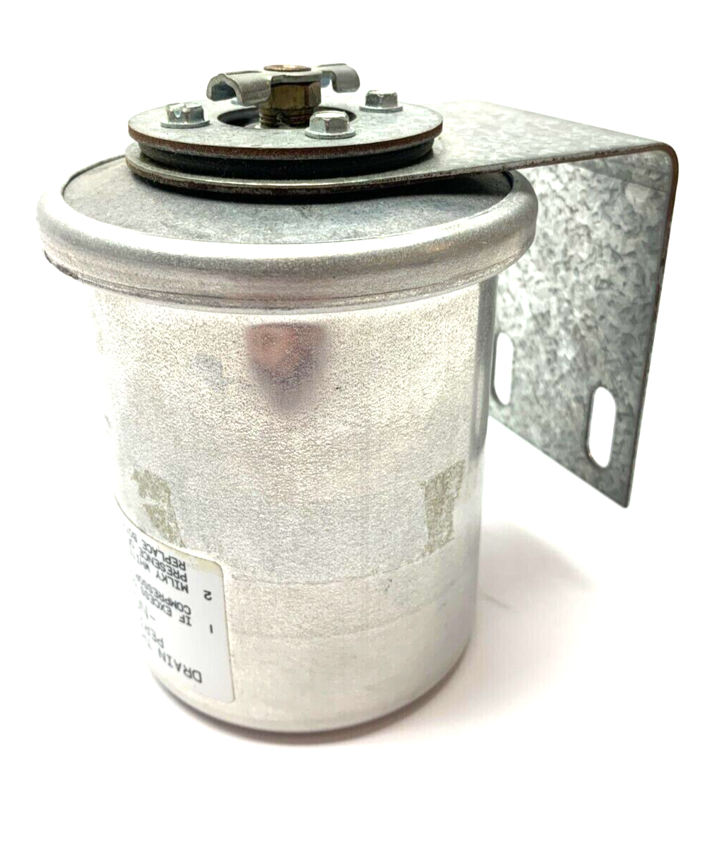 Johnson Controls A-4000-145 Oil Reservoir w/ Mounting Bracket And Drain Cock - Maverick Industrial Sales