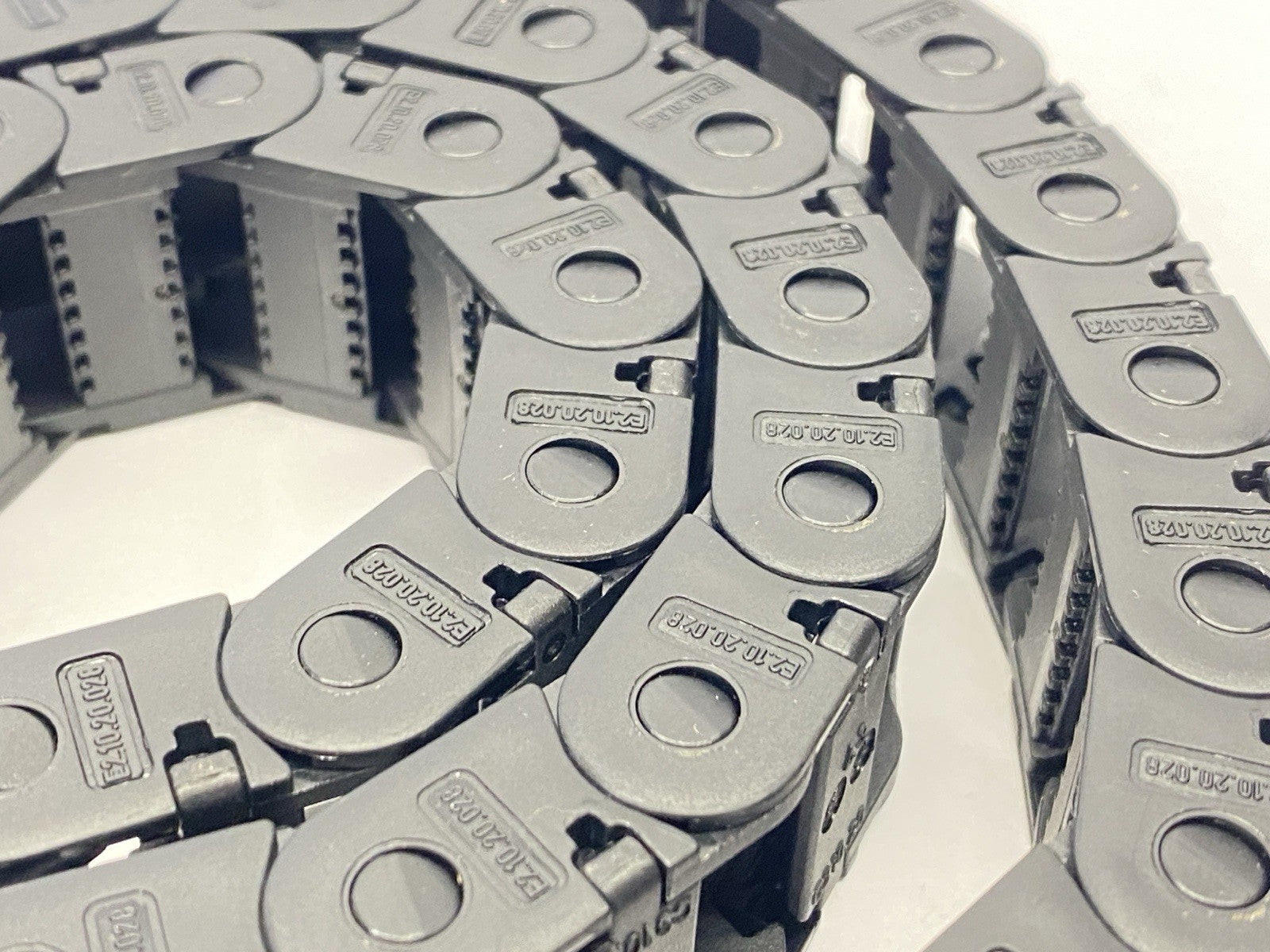 E2.10.20.08 | Igus Series E2.10 Energy Chain 44 Links 35" Length - New - Maverick Industrial Sales
