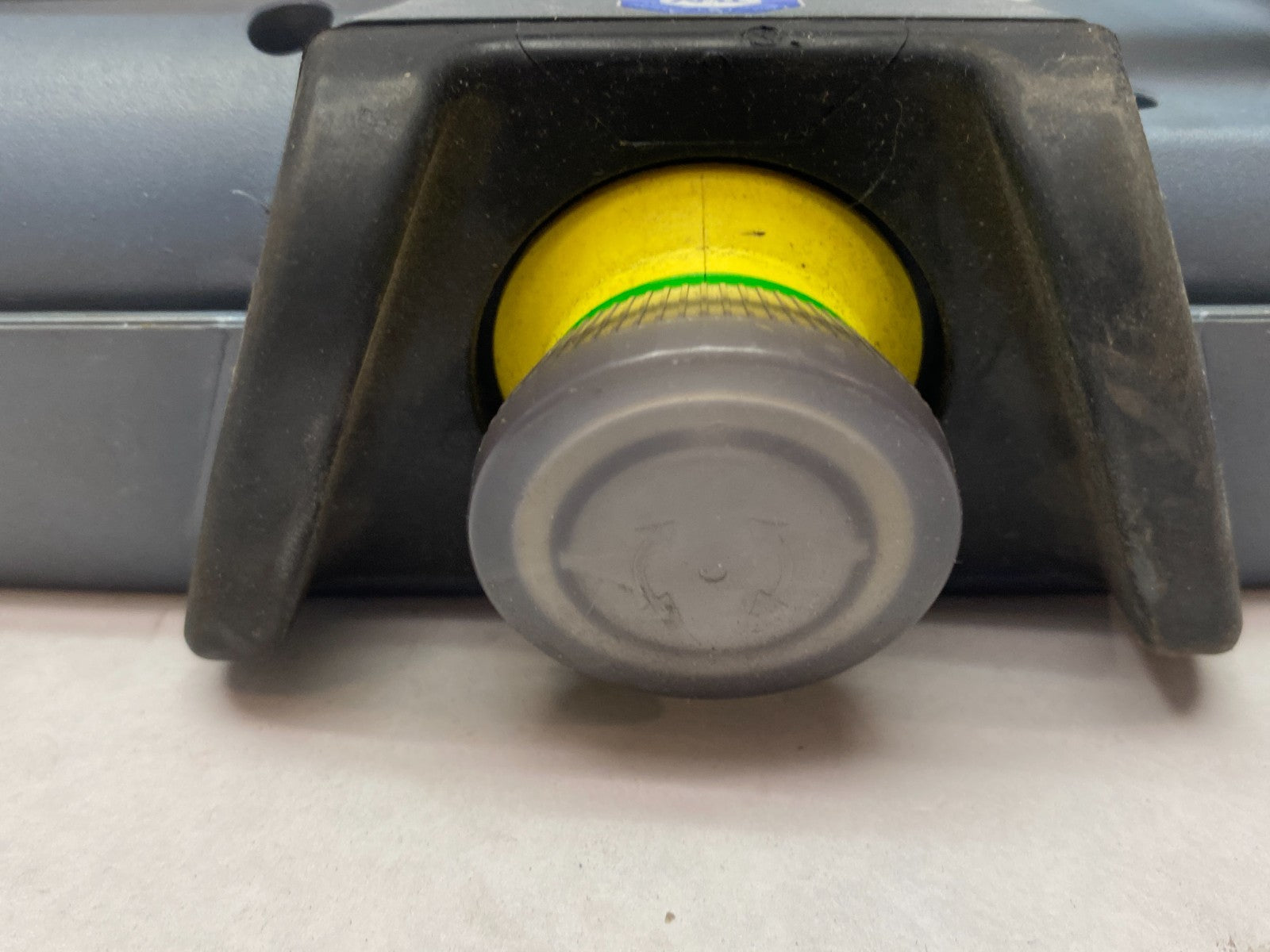 6AV2125-2GB23-0AX0 | Siemens SIMATIC HMI KTP700F Mobile BURN HOLE THROUGH BUTTON - Used - Maverick Industrial Sales