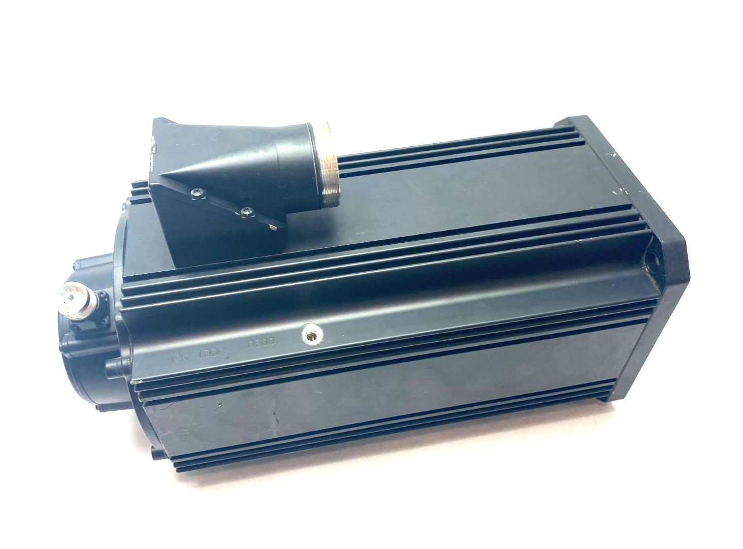 Rexroth R911311853 Synchronous Servo Motor MSK100C-0300-NN-M1-AG2-NNNN - Maverick Industrial Sales