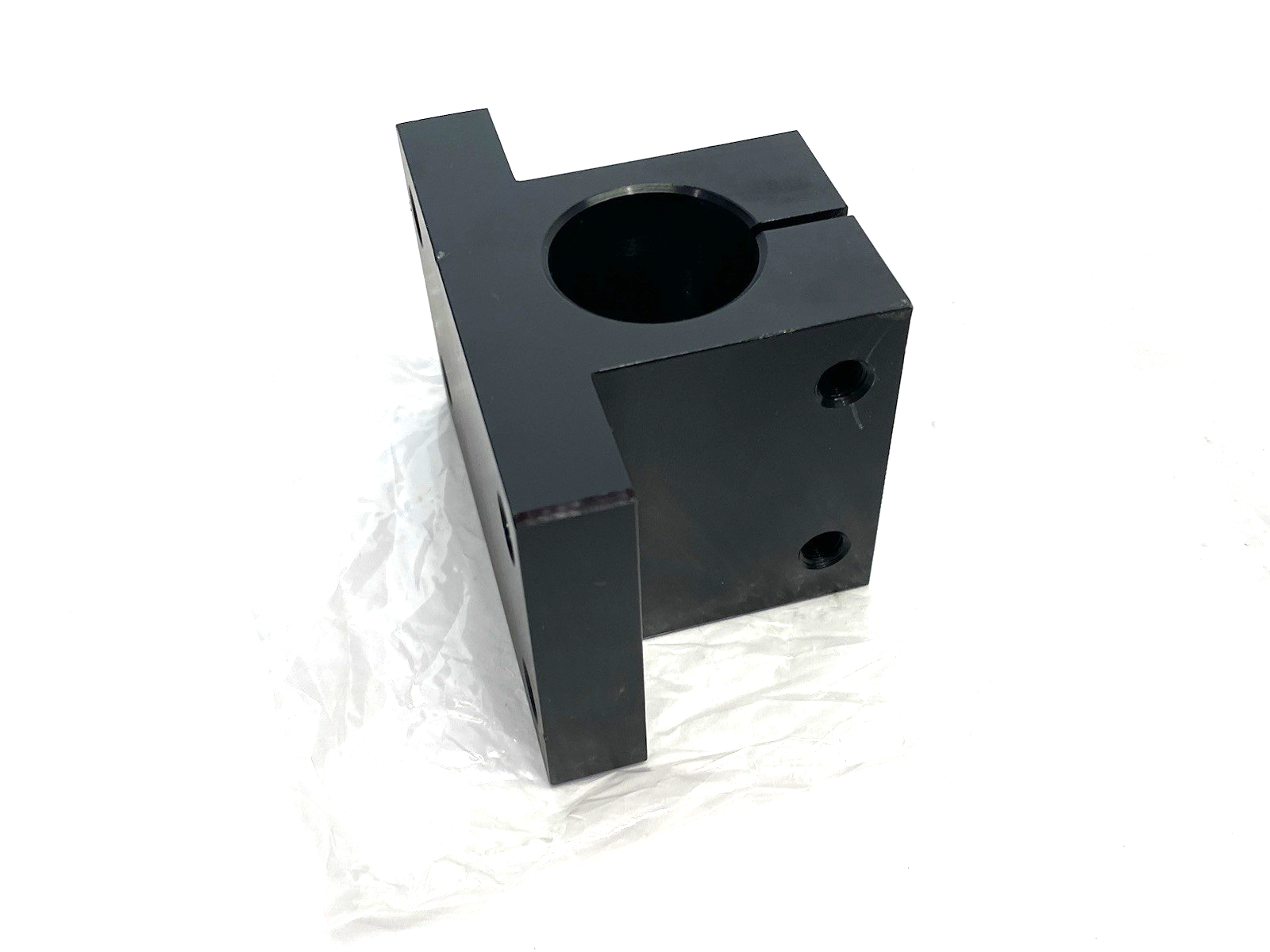 CLTBM30 | MiSUMi Clamp Type Bracket for Stands, Sq. Flange, Side Mount, 30mm Post - New – Open box - Maverick Industrial Sales