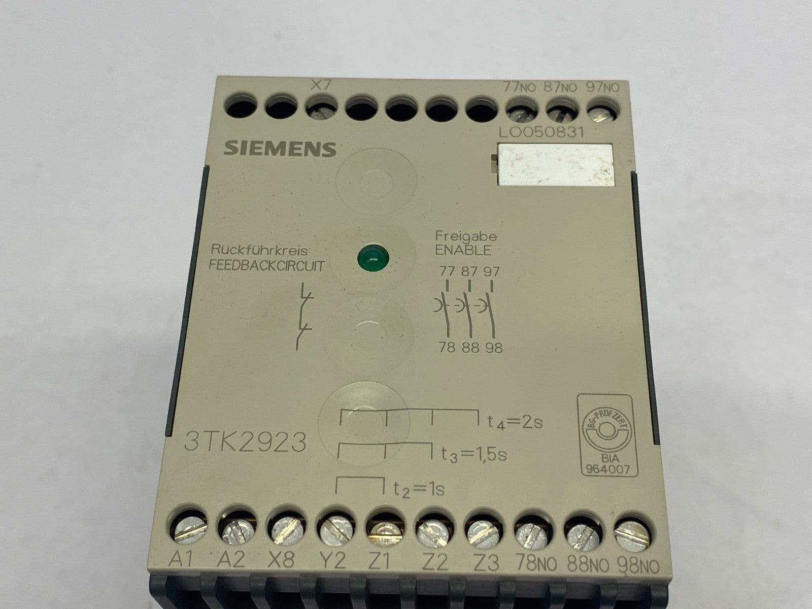3TK2923-0BB4 | Siemens Adjustable Delay Module, 3-Circuits Delayed - Used - Maverick Industrial Sales