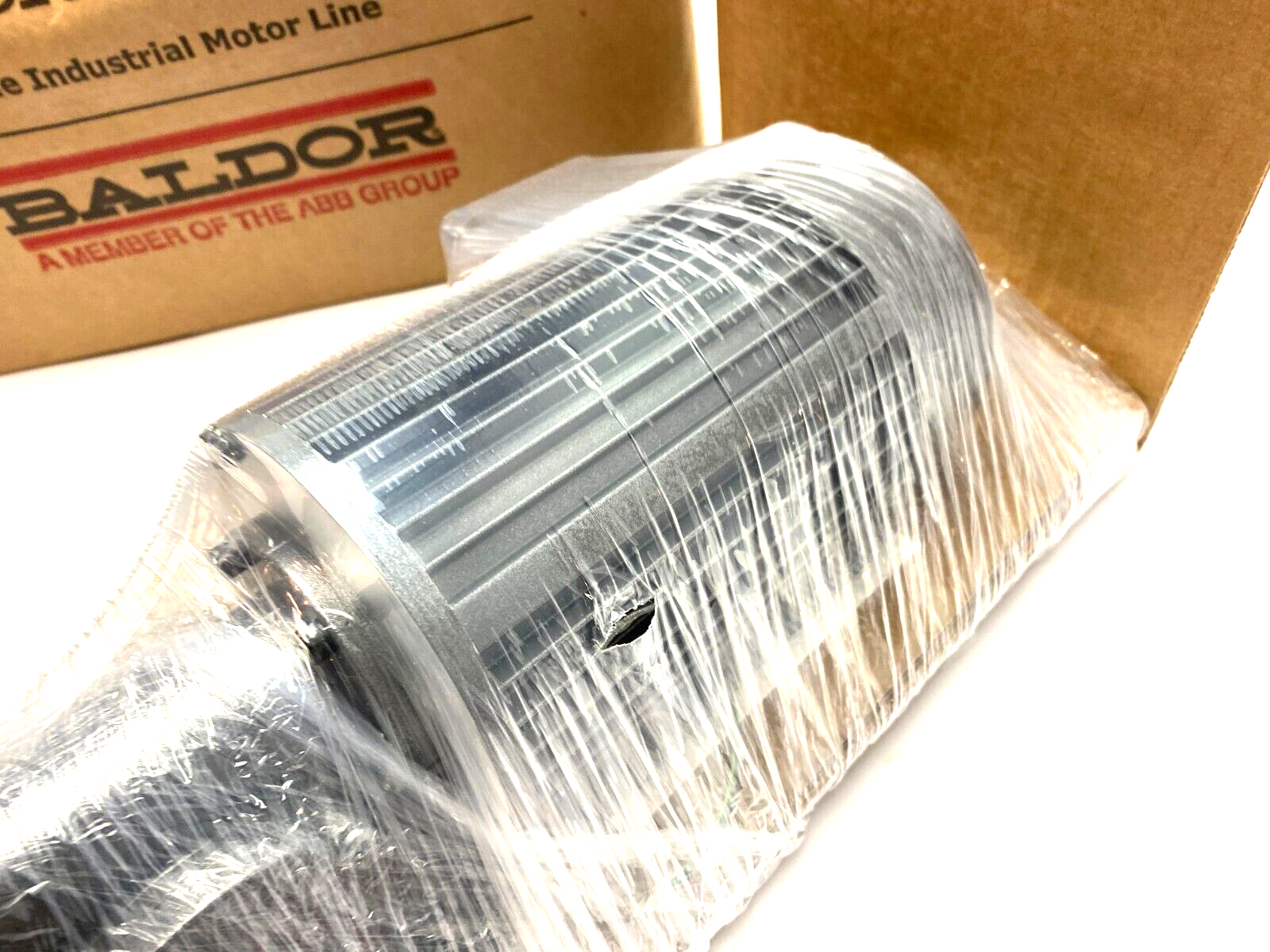 Baldor Reliance IDGM2509 Right Angle Gearmotor, 0.38HP, 3-Ph, 75:1 Ratio - New - Maverick Industrial Sales