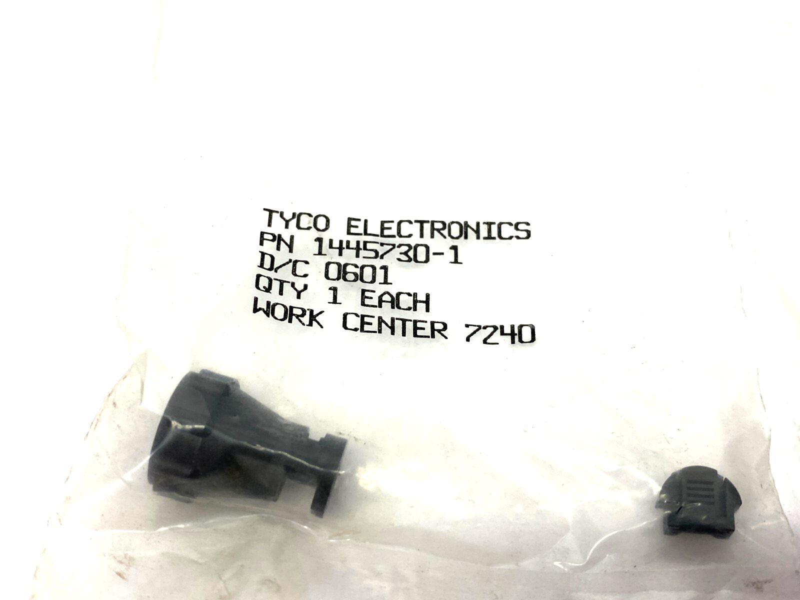 Tyco Electronics 1445730-1 Cable Clamp Backshell 1/2-20 UNF-2A 8 LOT OF 2 - Maverick Industrial Sales